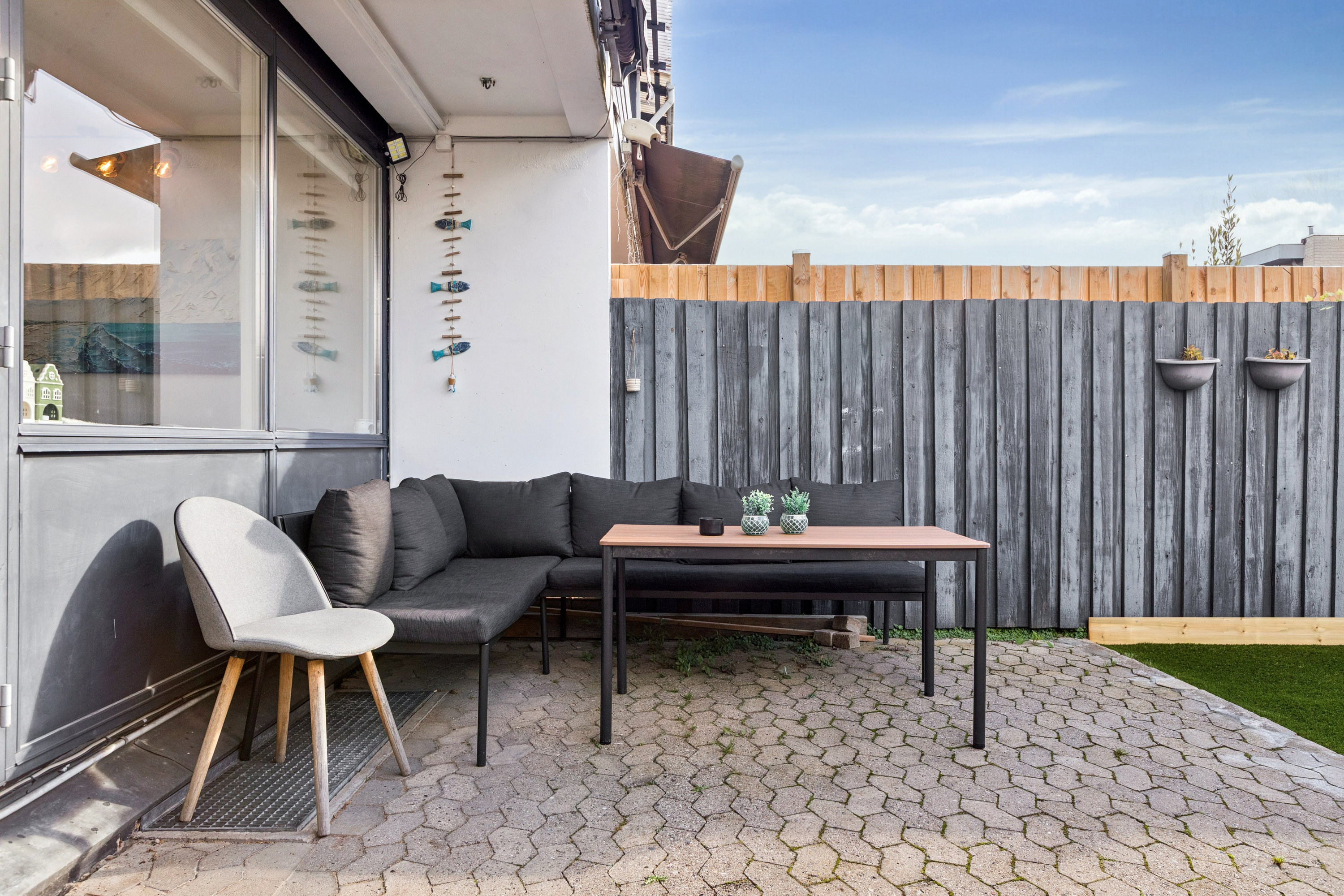 Fremhævet terrasse billede i fuldskærmstilstand. Billede af Falkehusene 41, 2620 Albertslund