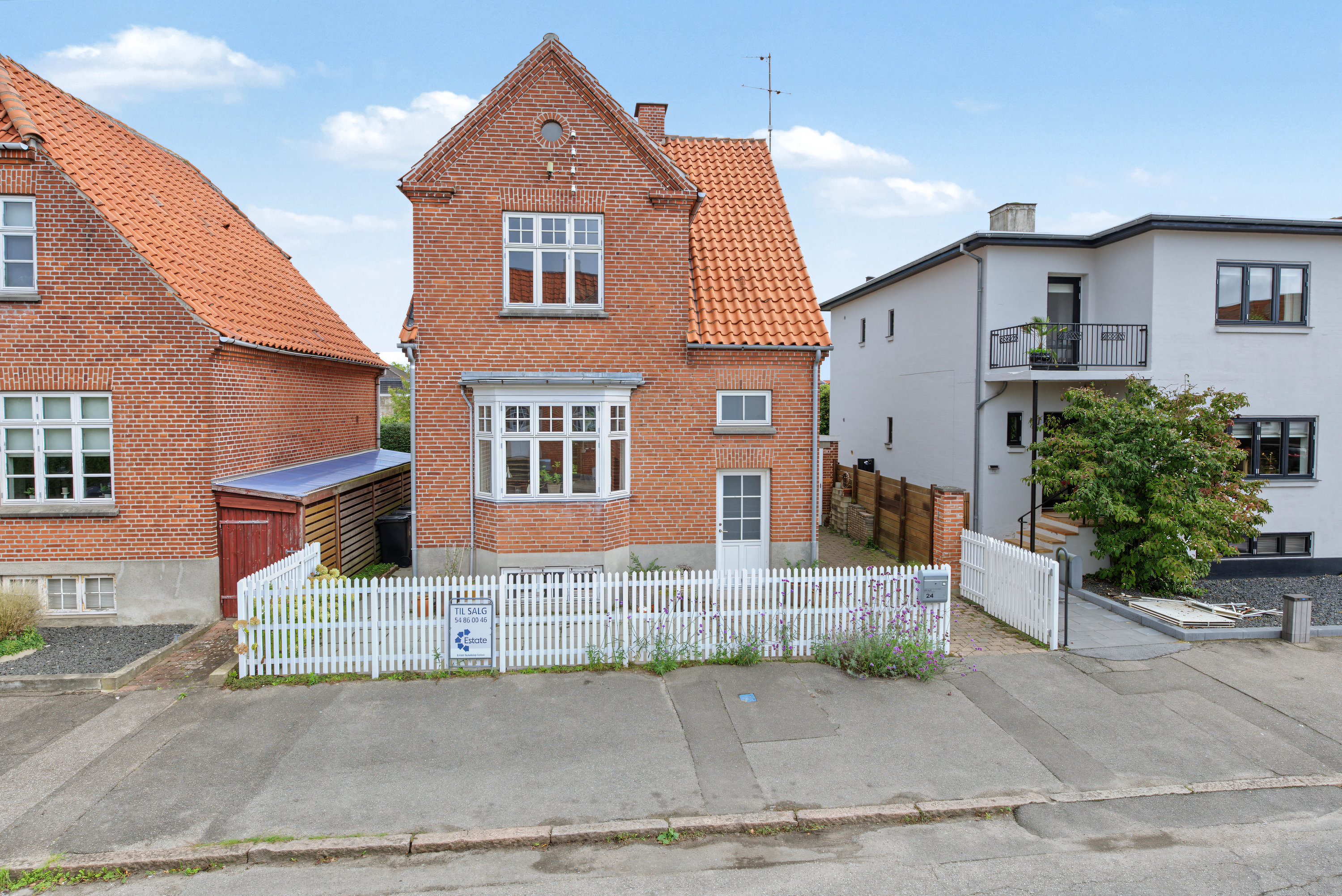 Fremhævet mastefoto billede i fuldskærmstilstand. Billede af Pomonagade 24, 4800 Nykøbing F