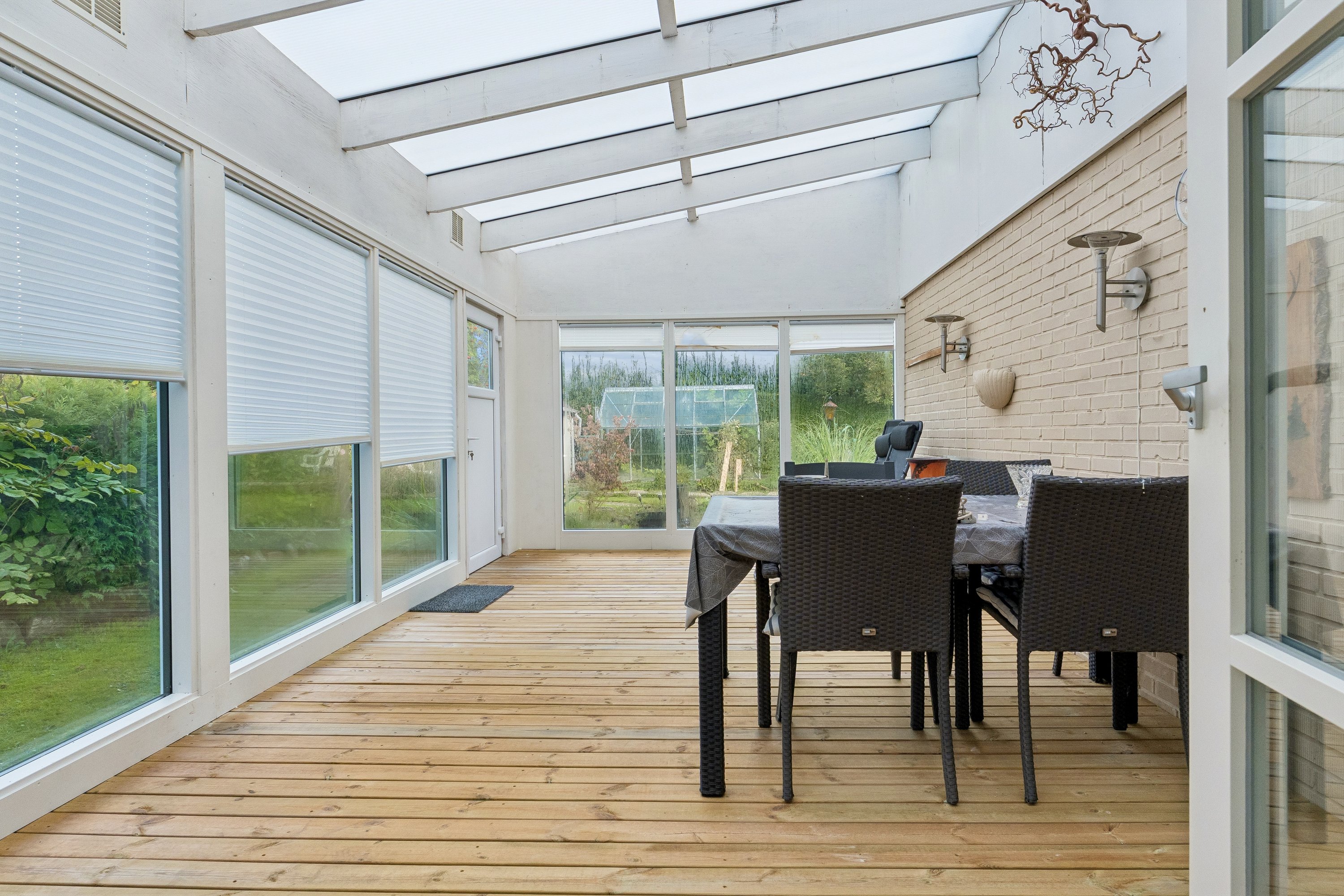 Fremhævet terrasse billede i fuldskærmstilstand. Billede af Ellekratvej 6, Ejlstrup, 5200 Odense V
