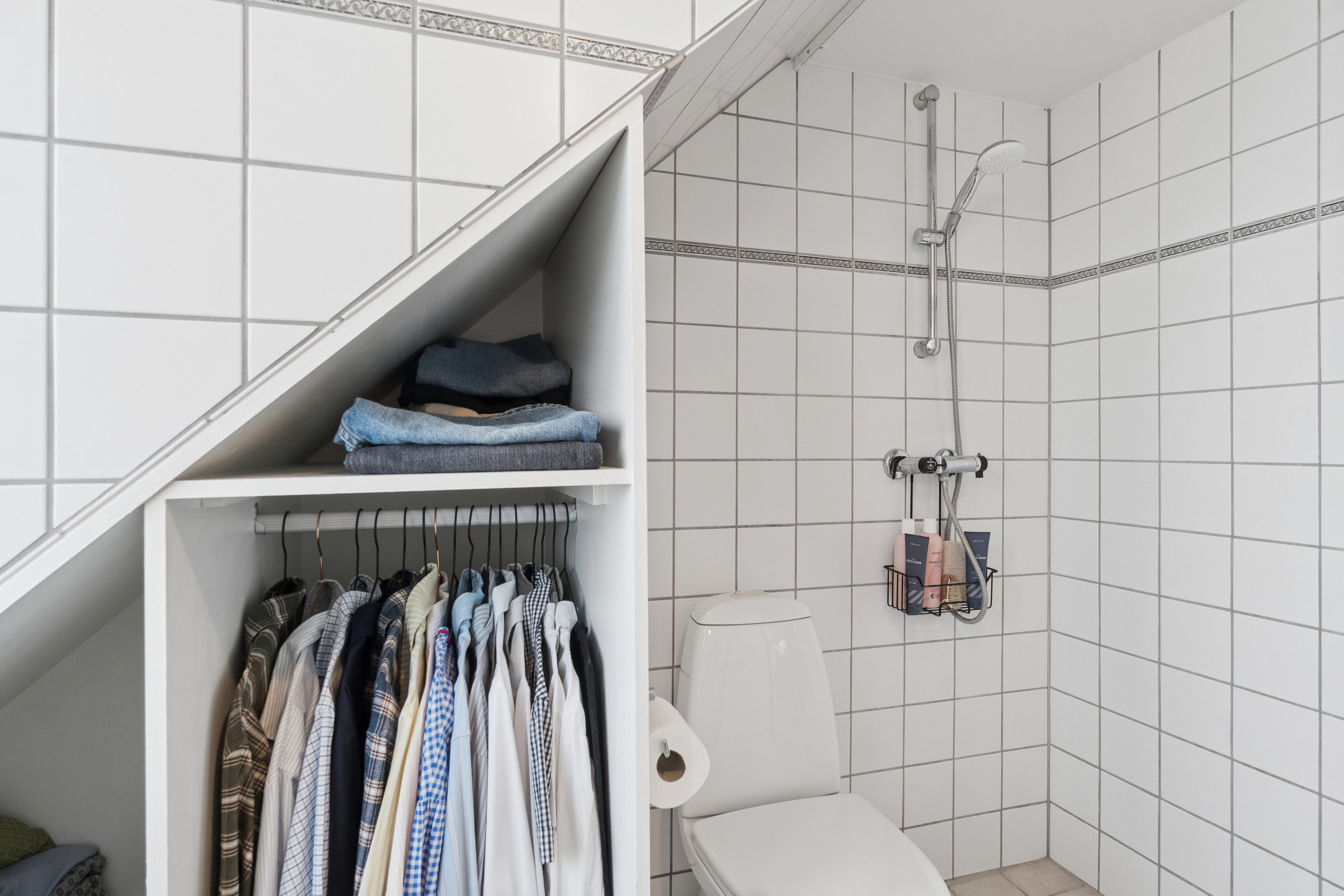 Fremhævet toilet billede i fuldskærmstilstand. Billede af Jerichausgade 12, 5. tv., 8000 Aarhus C