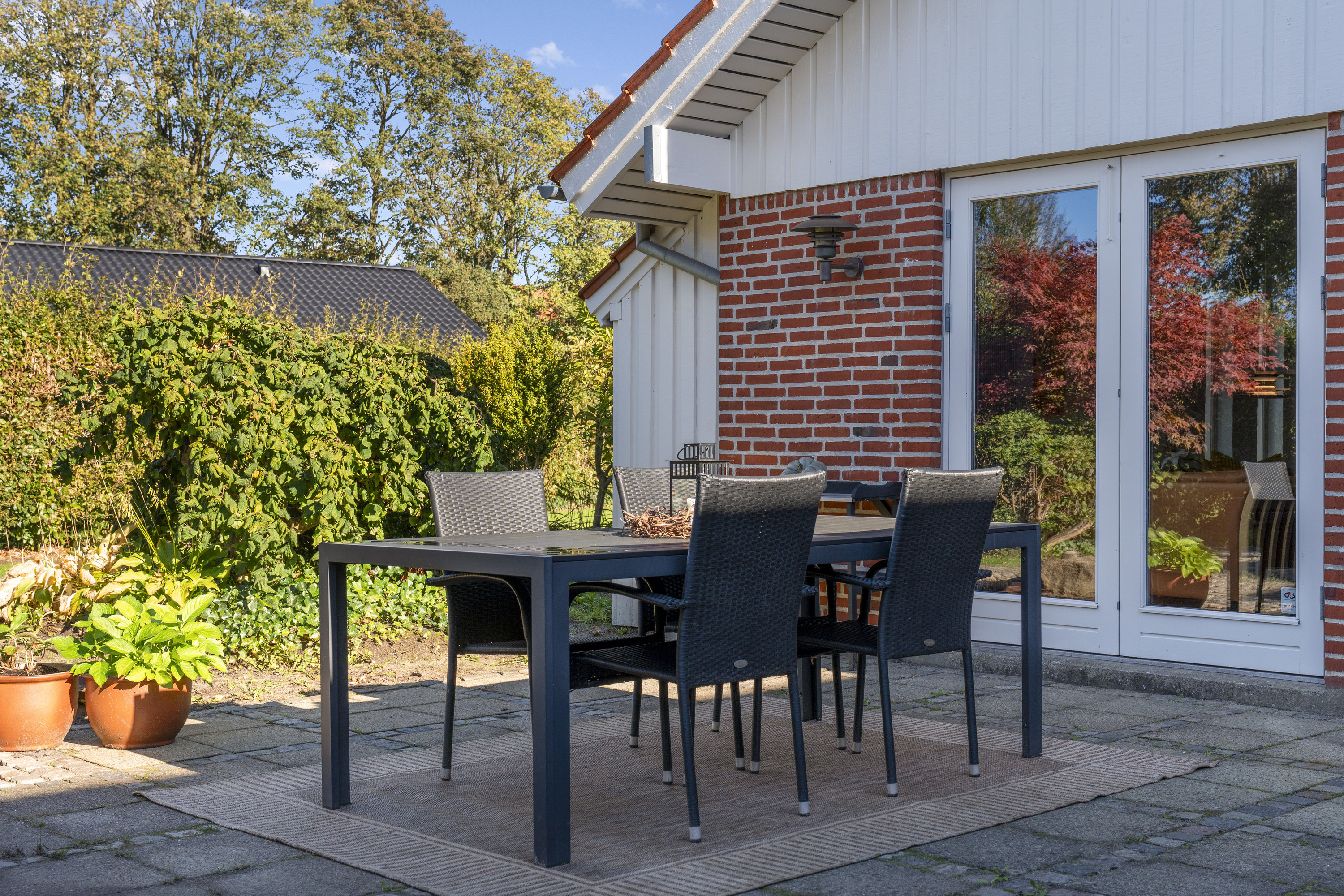 Fremhævet terrasse billede i fuldskærmstilstand. Billede af Plougslundvej 107, 7190 Billund
