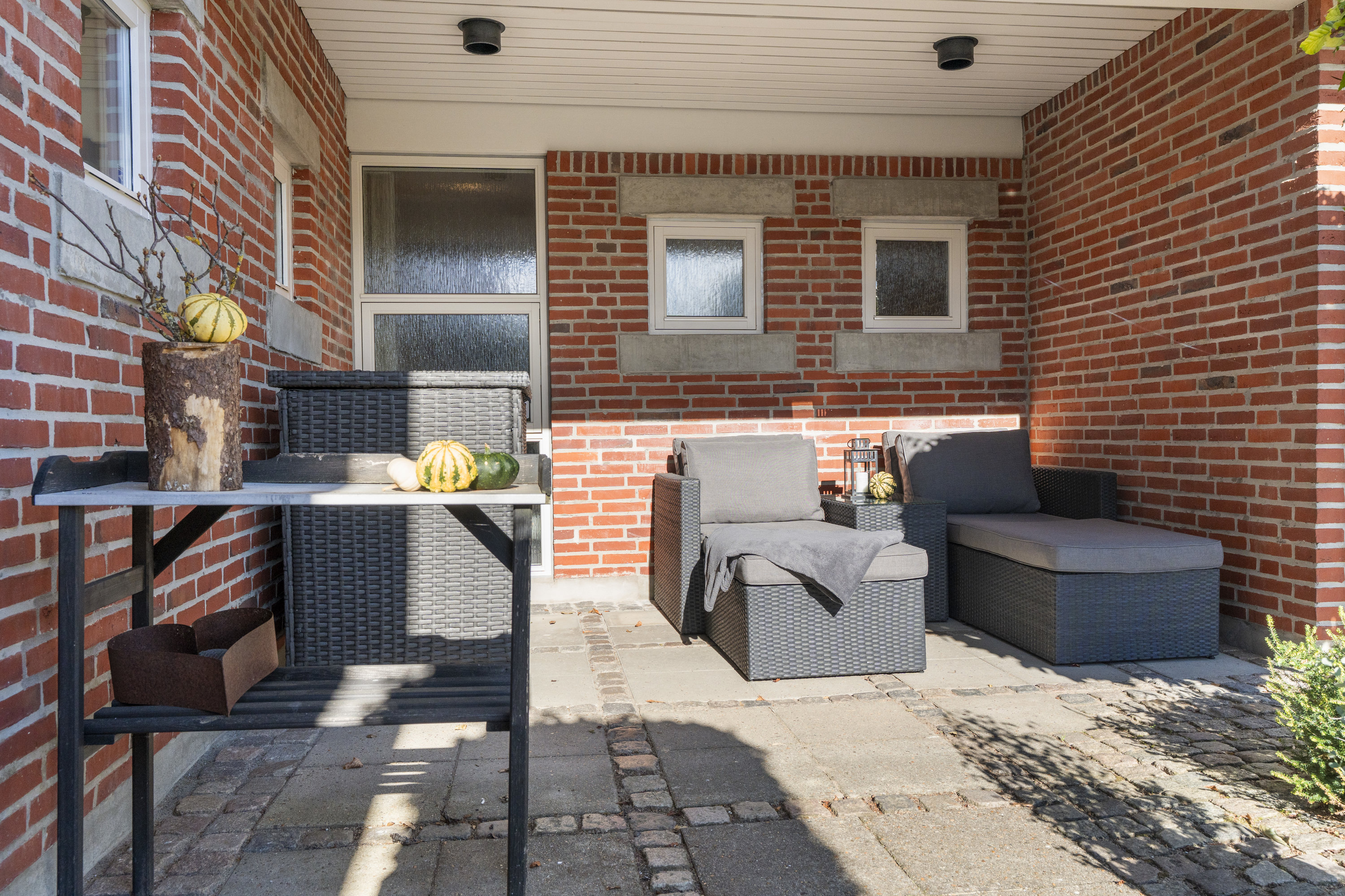 Fremhævet overdækket terrasse billede i fuldskærmstilstand. Billede af Plougslundvej 107, 7190 Billund