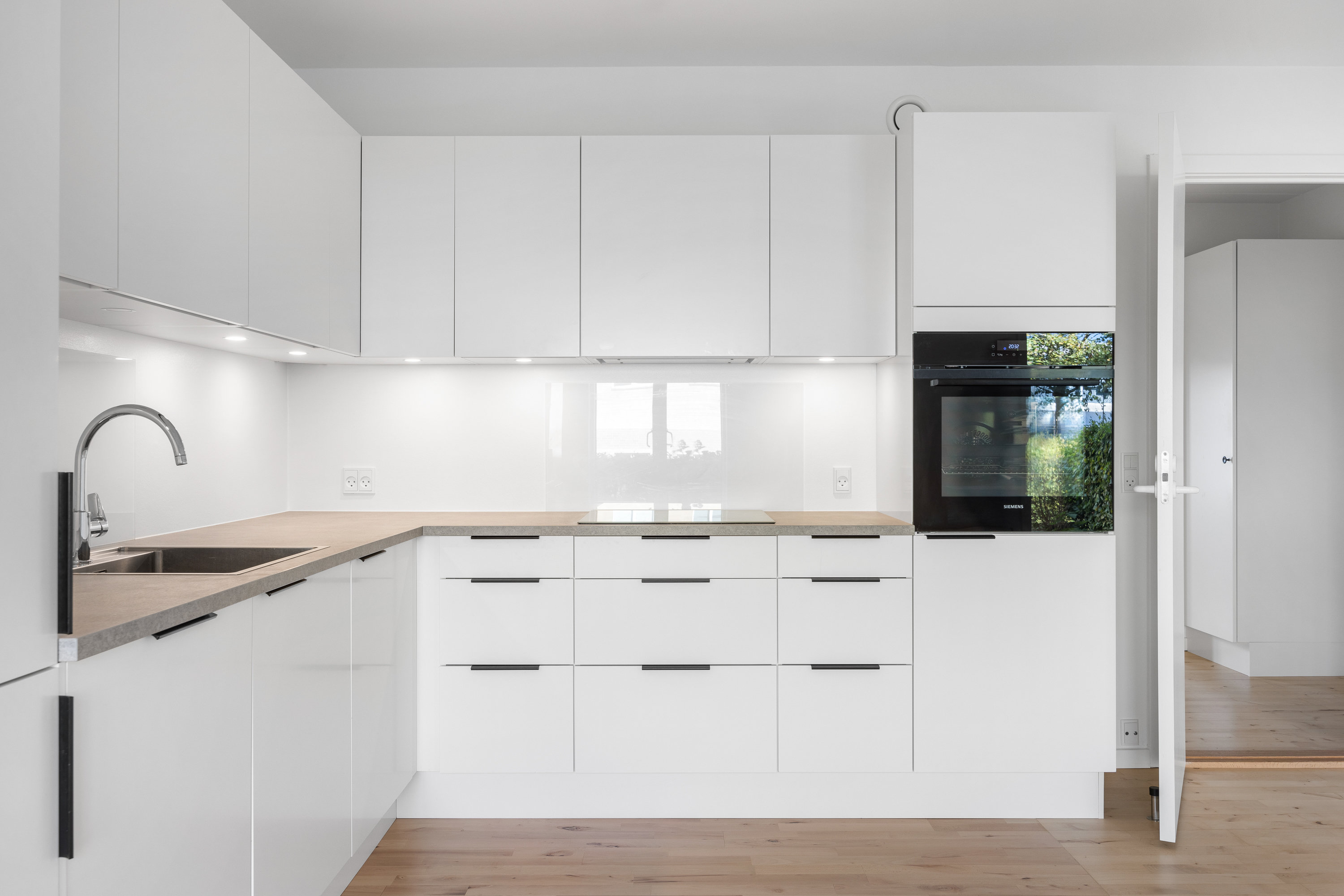 Fremhævet køkken billede i fuldskærmstilstand. Billede af Nørgaardsvej 16B, st. th., 2800 Kongens Lyngby