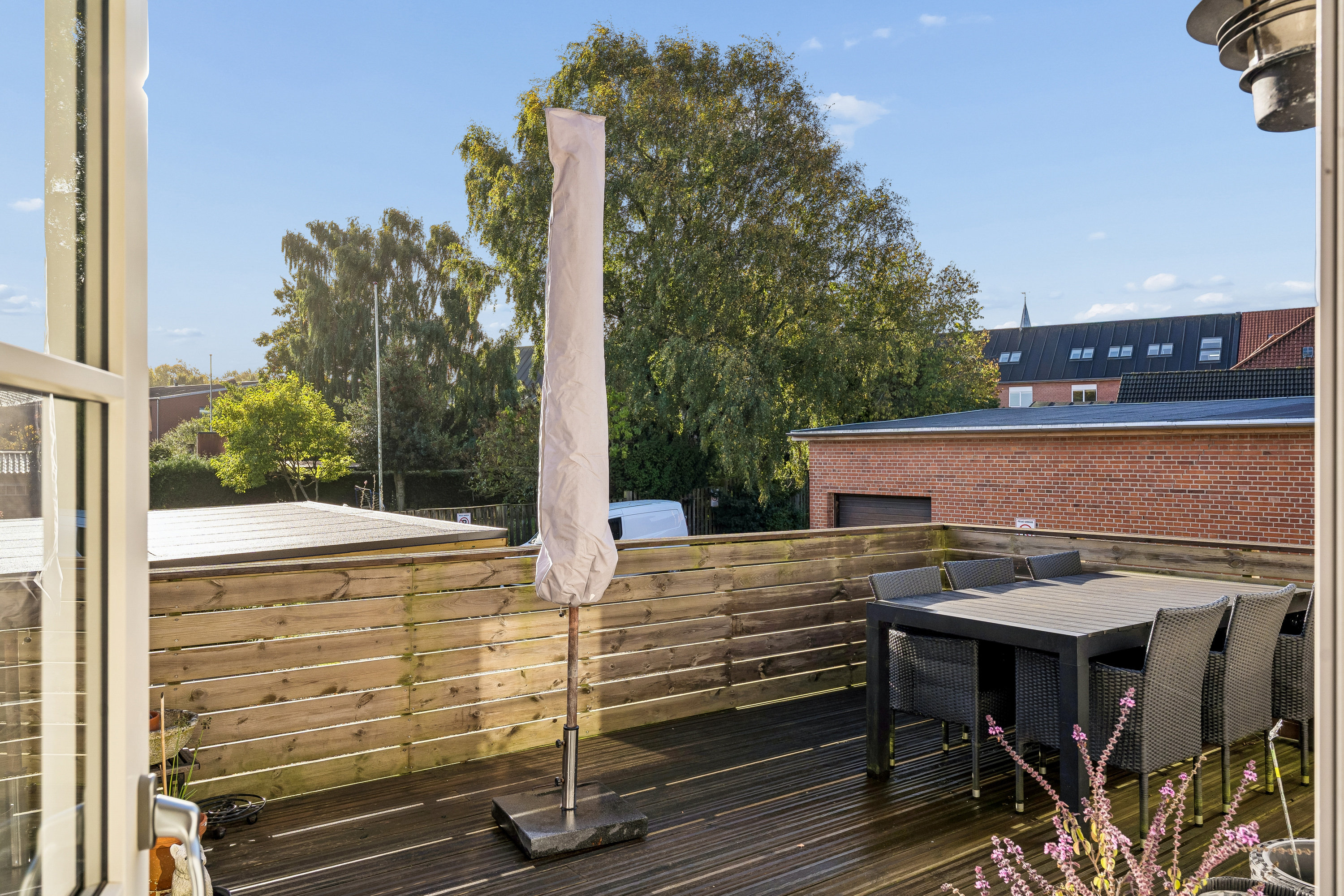 Fremhævet terrasse billede i fuldskærmstilstand. Billede af Østerbrogade 34, 8722 Hedensted
