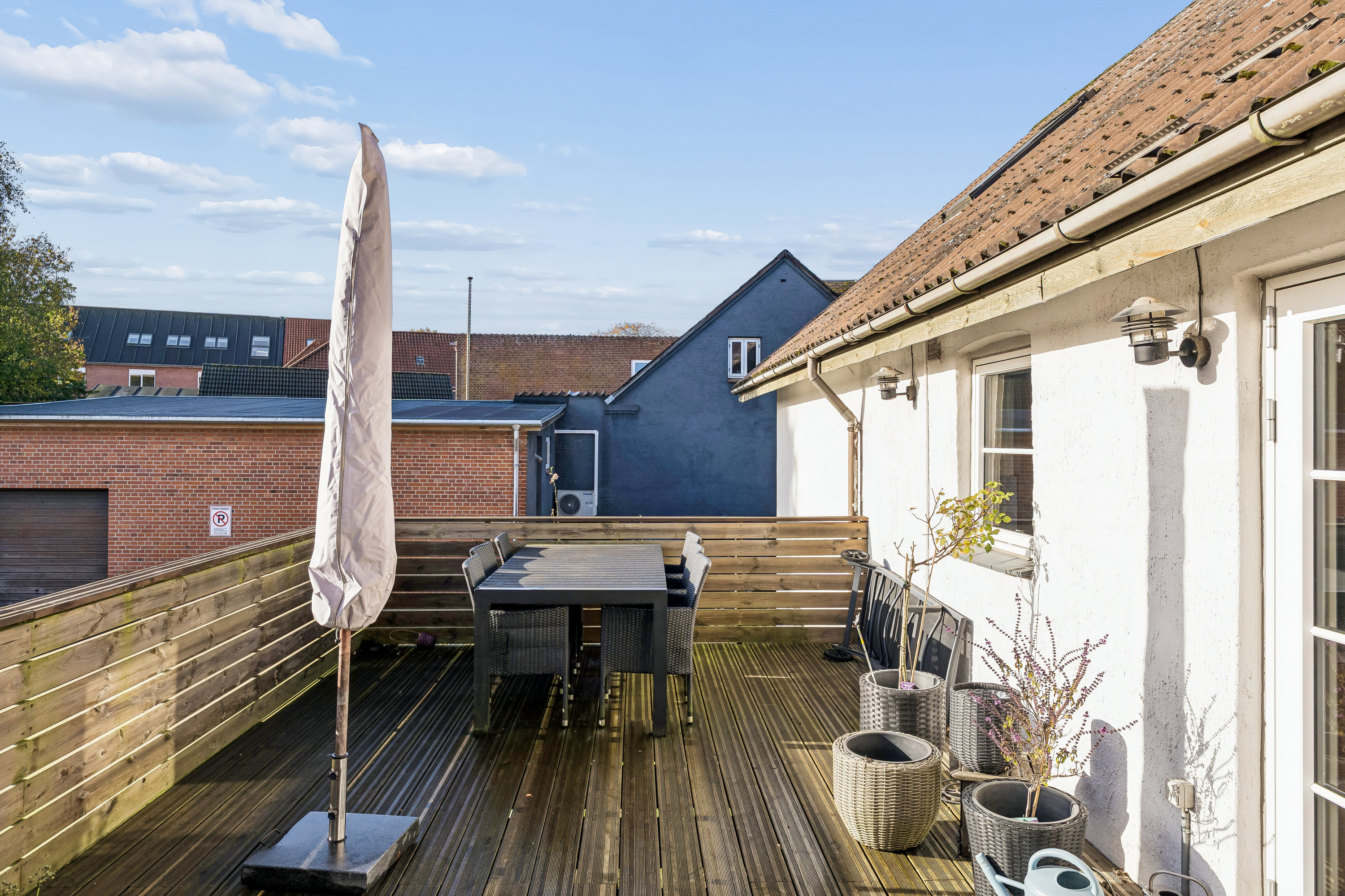 Fremhævet terrasse billede i fuldskærmstilstand. Billede af Østerbrogade 34, 8722 Hedensted