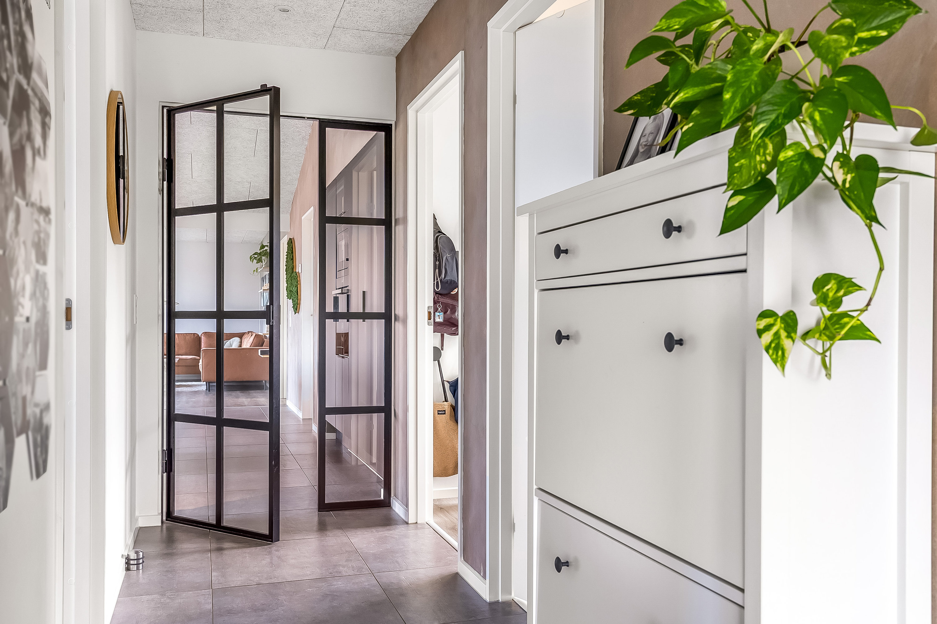 Fremhævet entré billede i fuldskærmstilstand. Billede af Teglvænget 48, Vonsild, 6000 Kolding