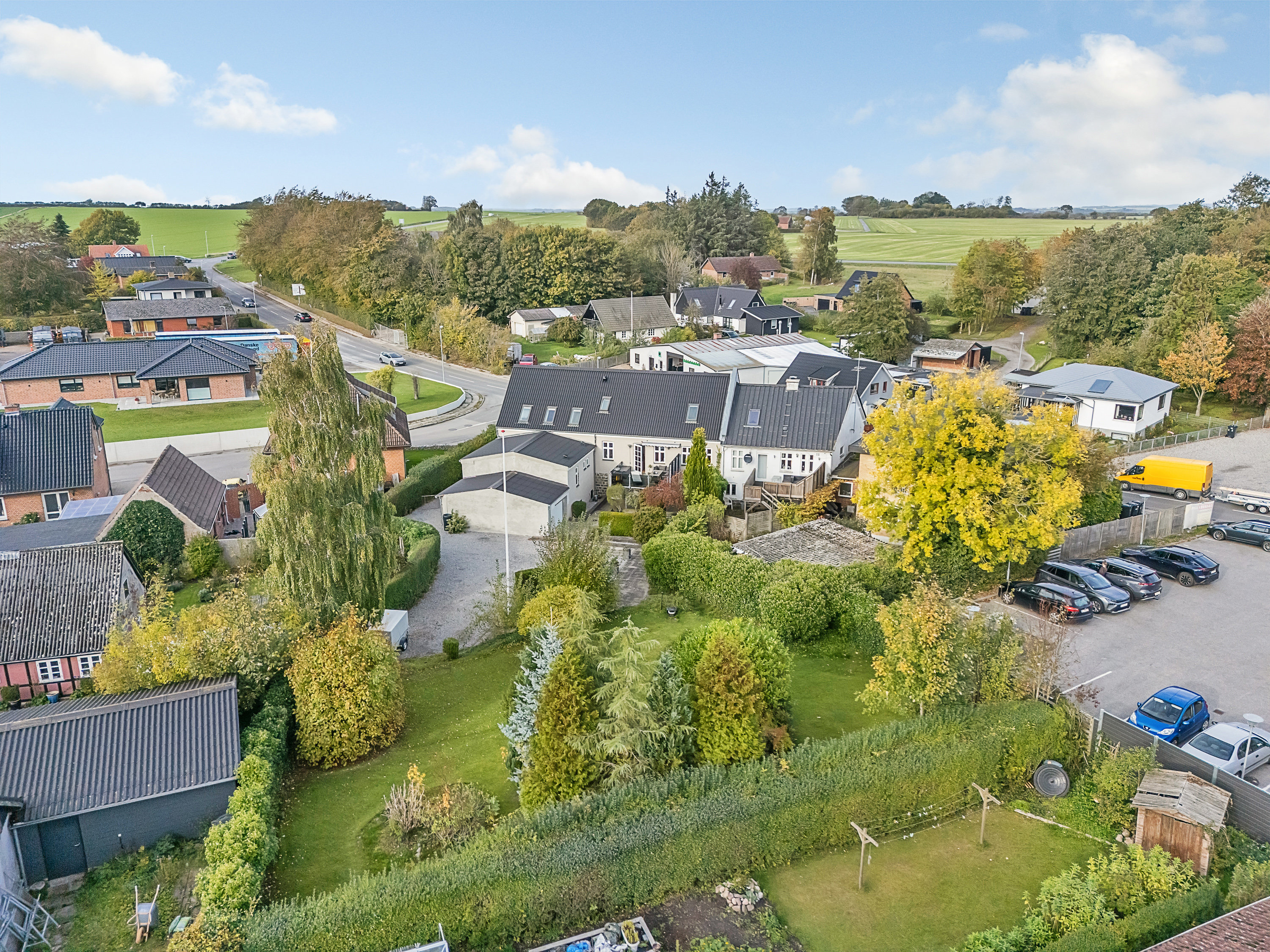 Fremhævet luftfoto billede i fuldskærmstilstand. Billede af Spørringvej 1, Mejlby, 8530 Hjortshøj