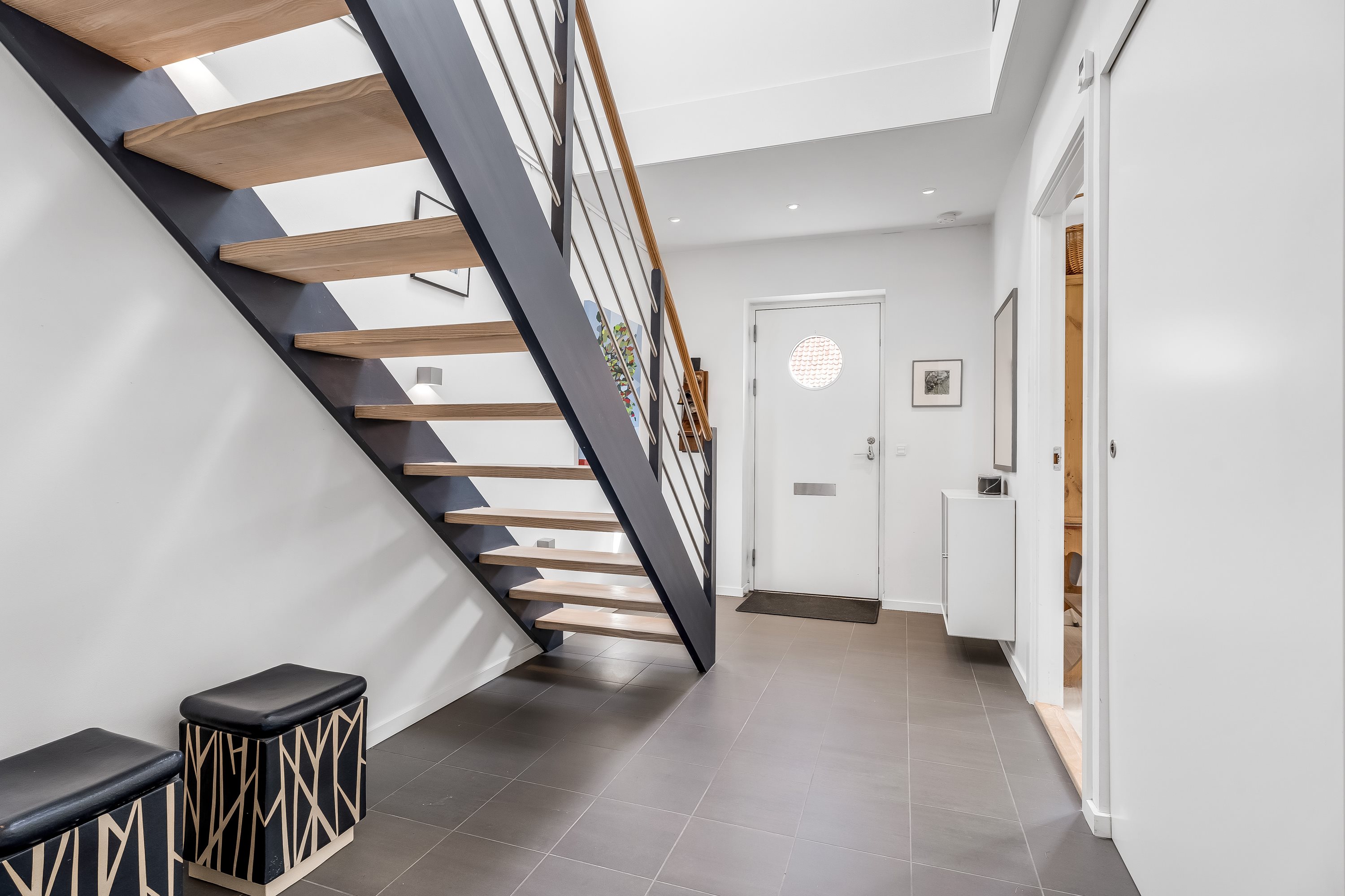 Miniaturebillede 2: entré. Billede af Gåbense Strandvej 61G, 4840 Nørre Alslev