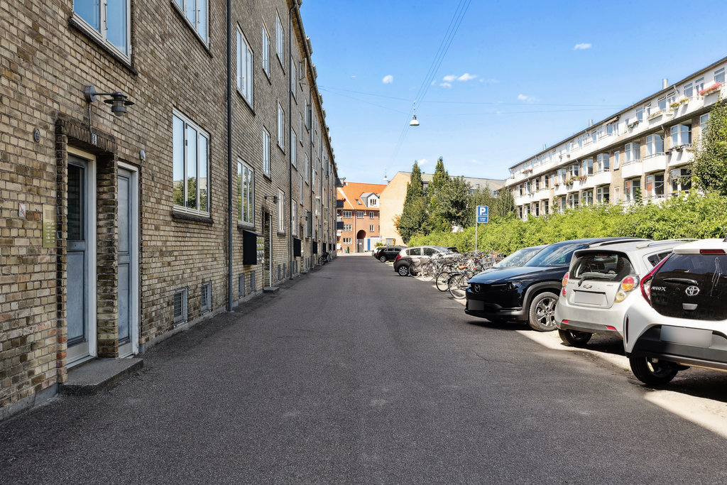 Fremhævet  billede i fuldskærmstilstand. Billede af Rossinisvej 10, 3. tv., 2450 København SV