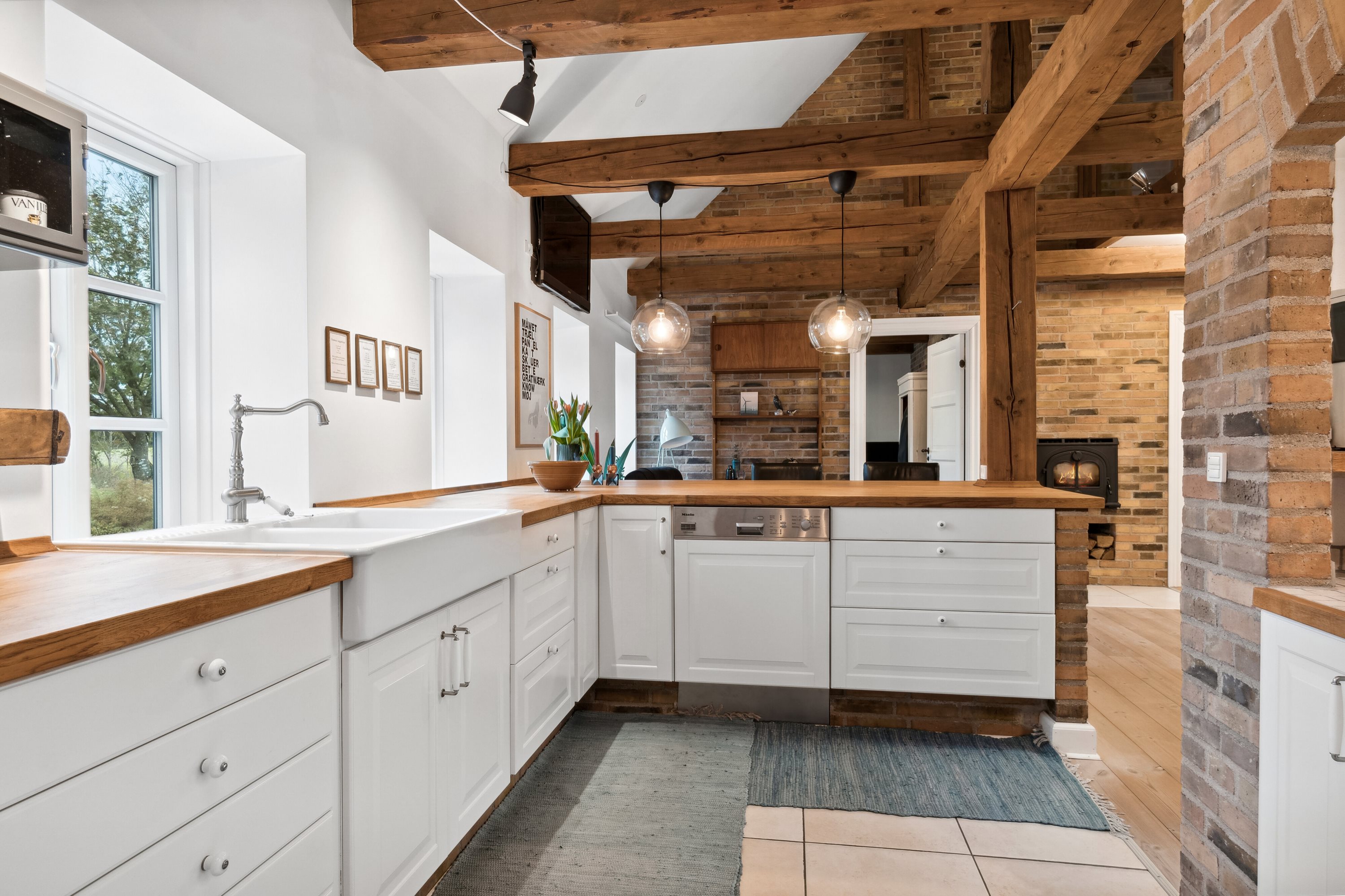 Fremhævet køkken billede i fuldskærmstilstand. Billede af Gedsteddalen 9, V Hornum, 9640 Farsø