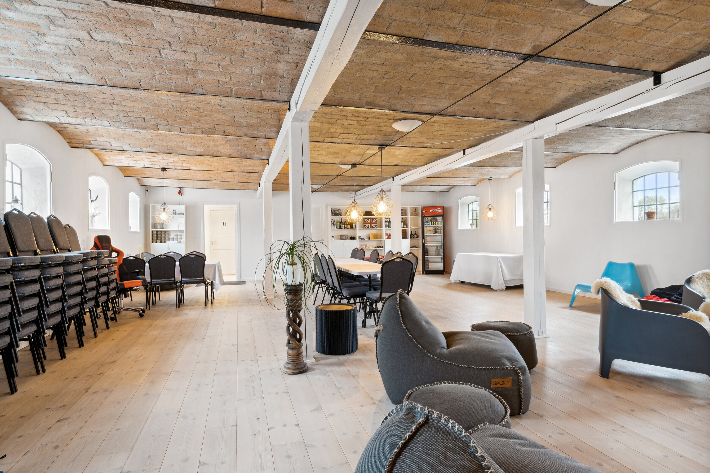 Fremhævet gildesal billede i fuldskærmstilstand. Billede af Gedsteddalen 9, V Hornum, 9640 Farsø