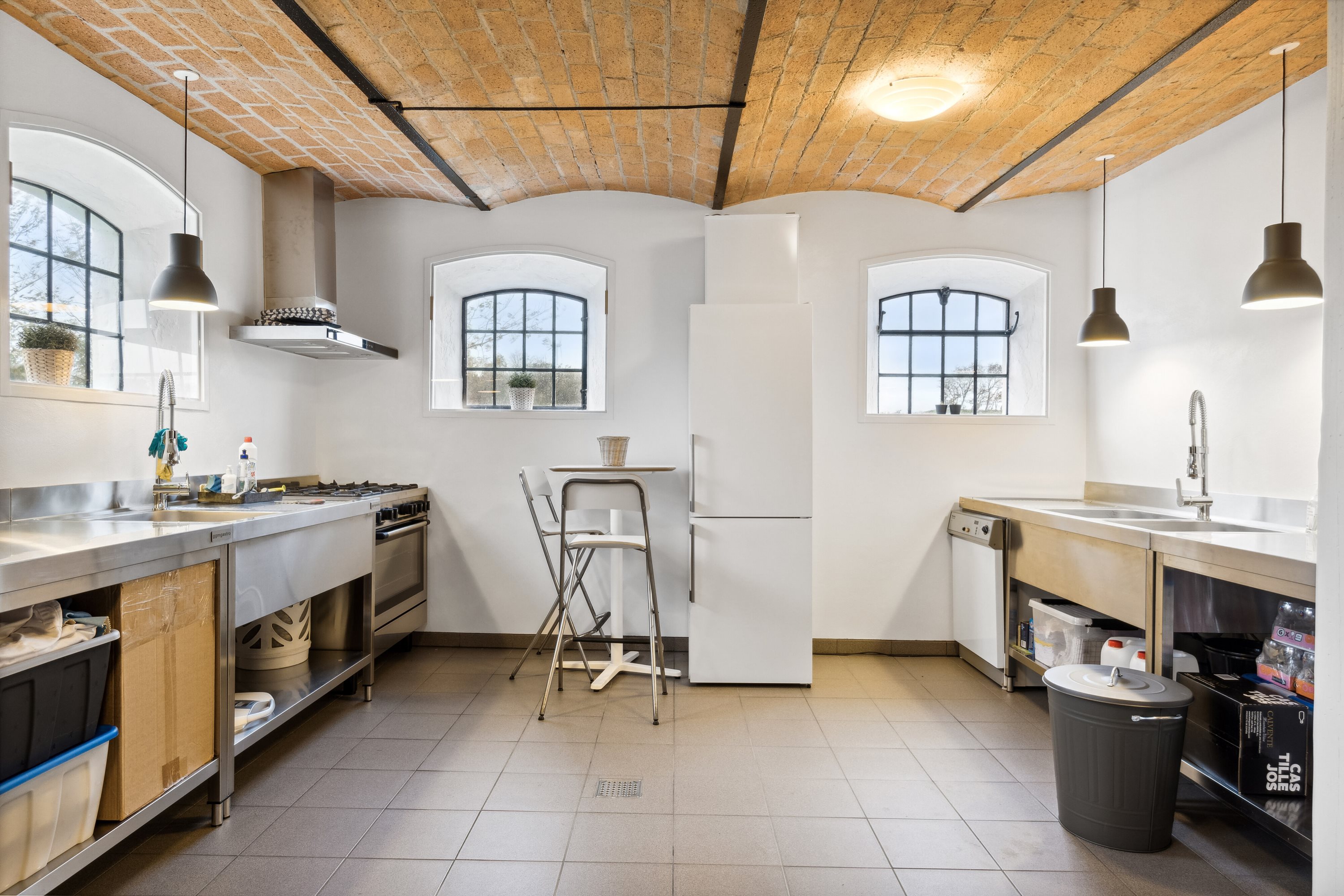 Fremhævet grovkøkken billede i fuldskærmstilstand. Billede af Gedsteddalen 9, V Hornum, 9640 Farsø