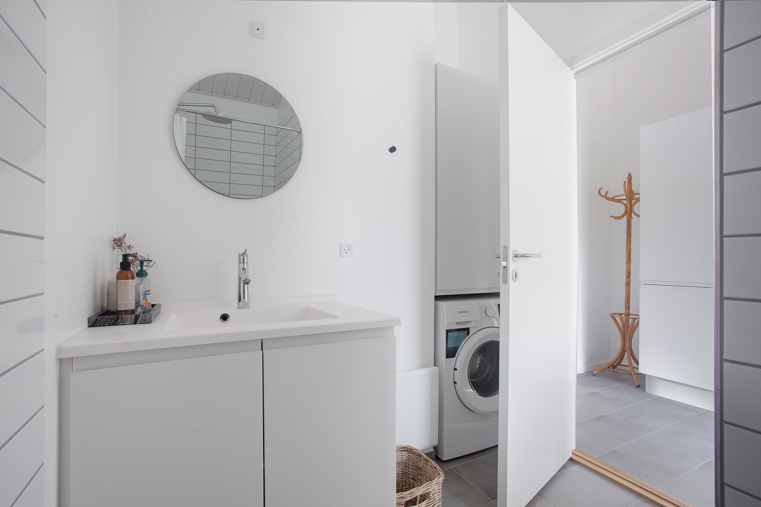 Fremhævet badeværelse billede i fuldskærmstilstand. Billede af På Remmerne 59, Remmerne, 9940 Læsø