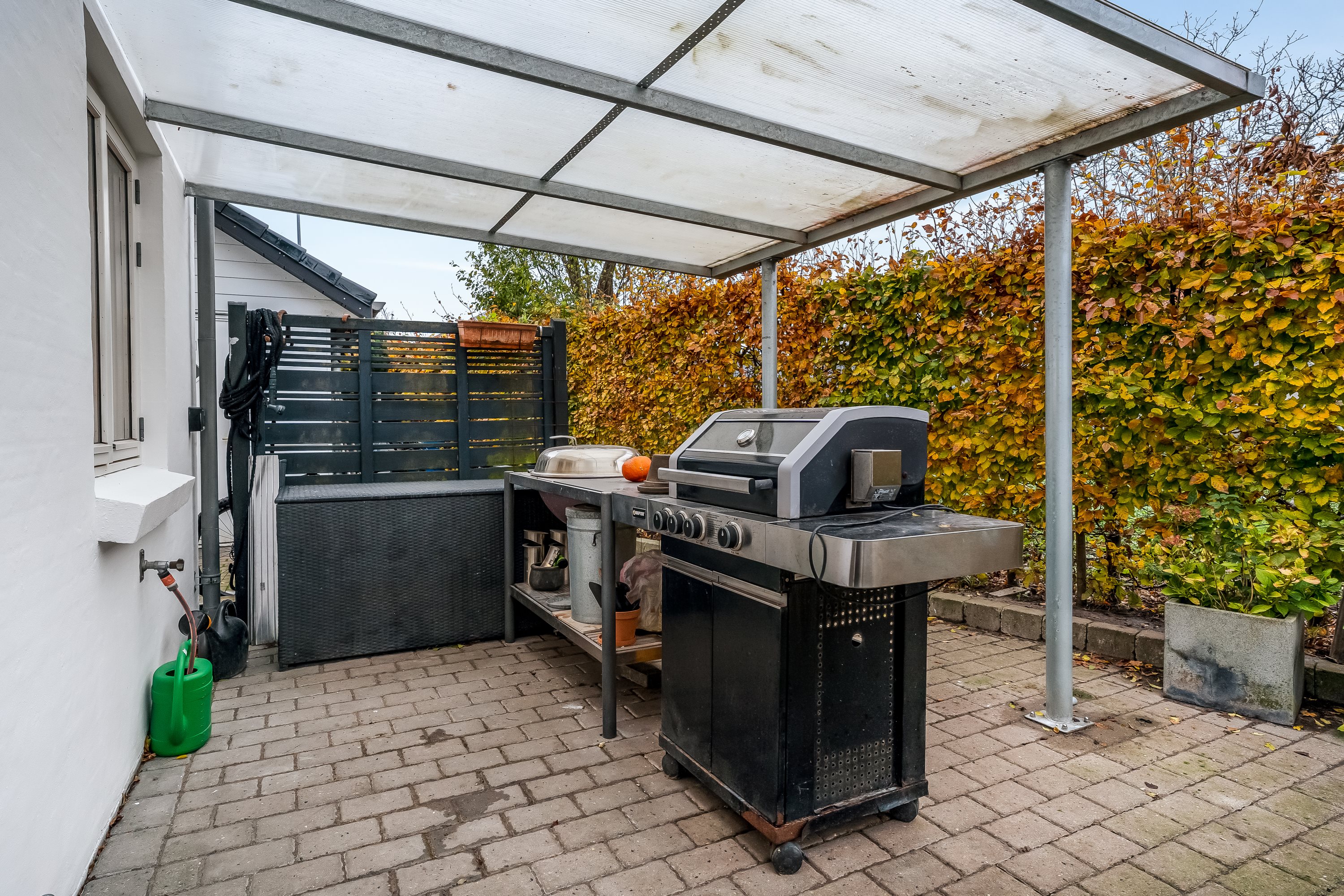 Fremhævet terrasse billede i fuldskærmstilstand. Billede af Pederstrupvej 1, 4900 Nakskov