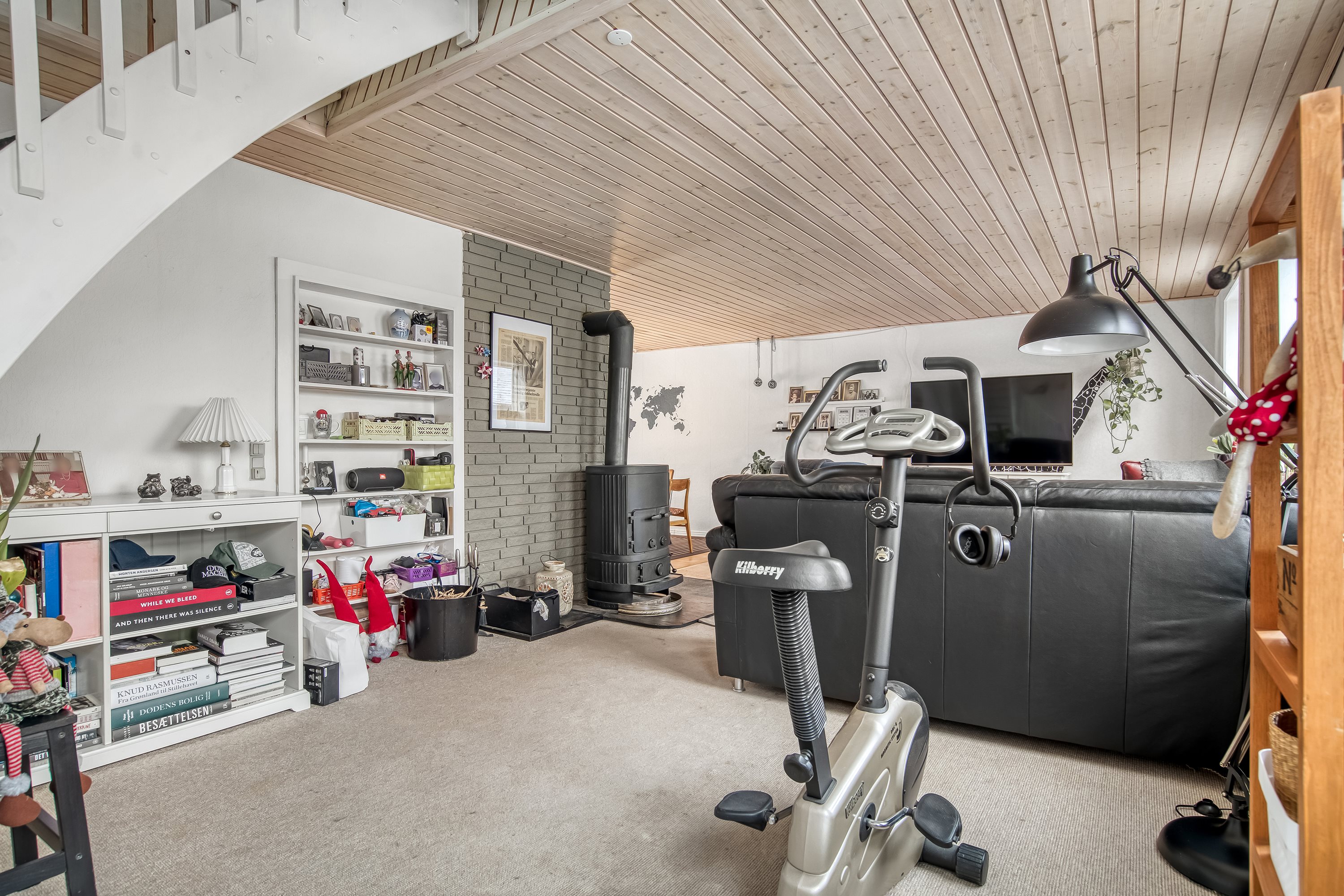 Fremhævet stue billede i fuldskærmstilstand. Billede af Hovedgaden 16, Tvis, 7500 Holstebro