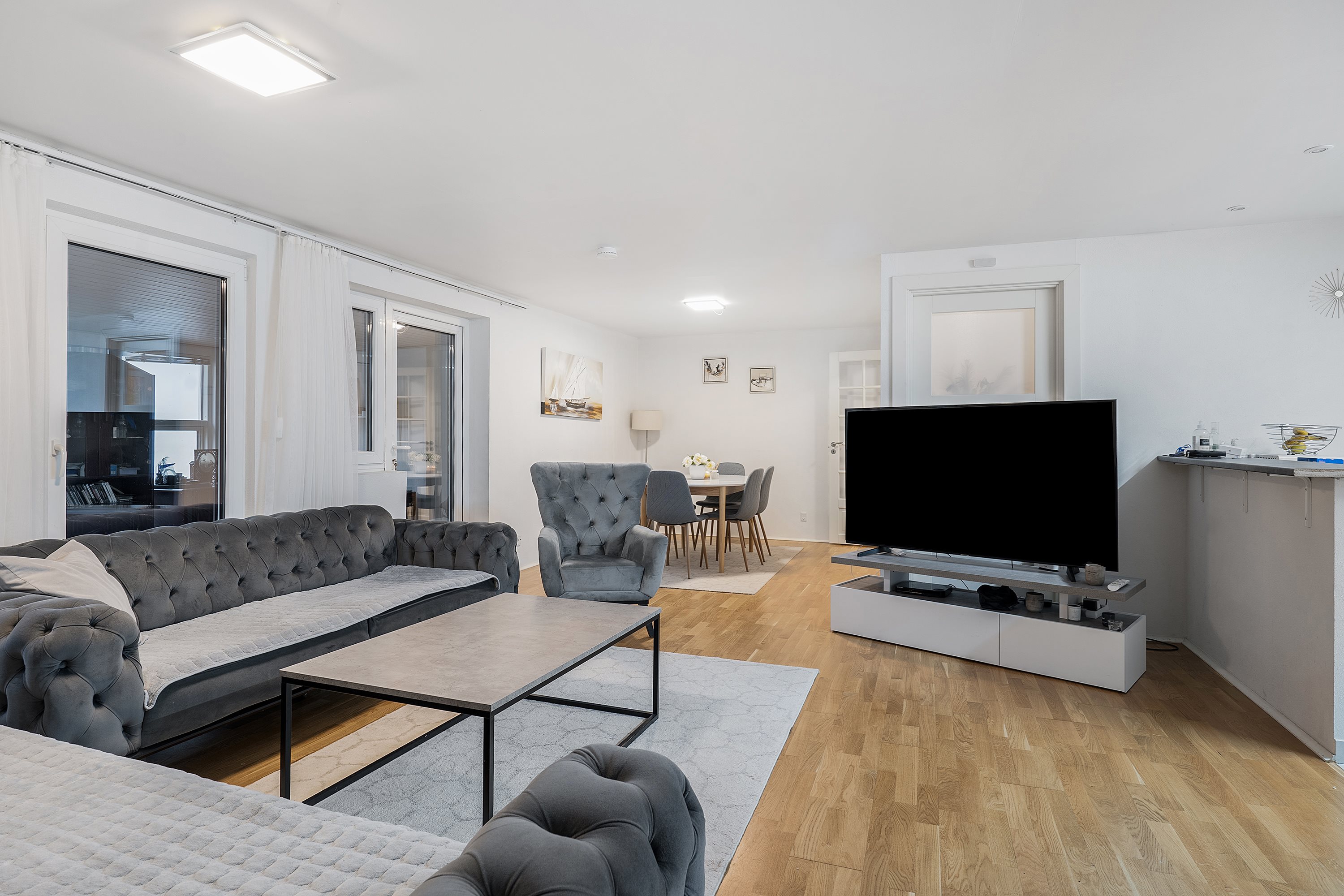 Fremhævet stue billede i fuldskærmstilstand. Billede af Torstedalle 165, 8700 Horsens