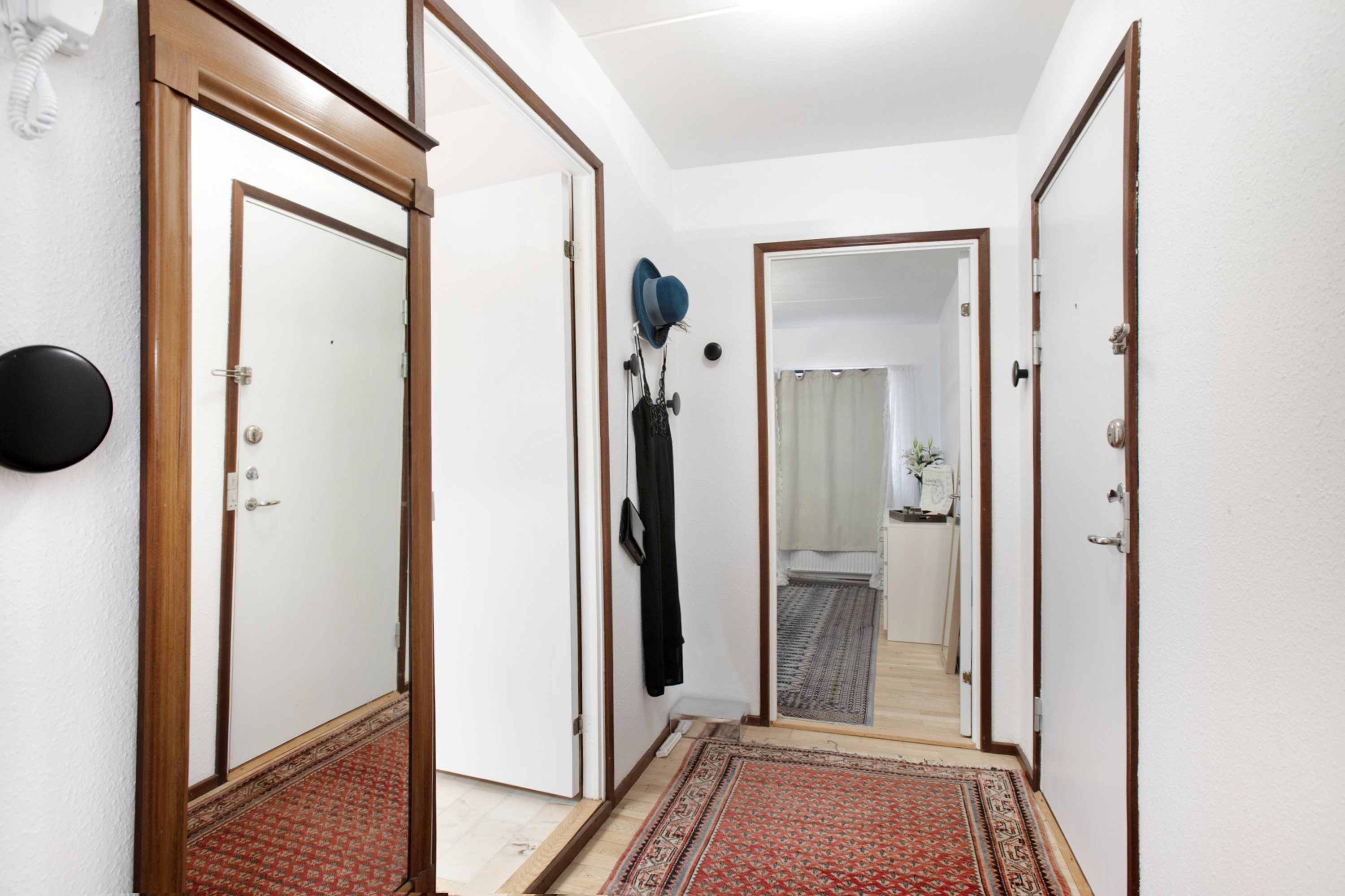 Fremhævet gang billede i fuldskærmstilstand. Billede af Strandvejen 211C, st.. th., 2900 Hellerup