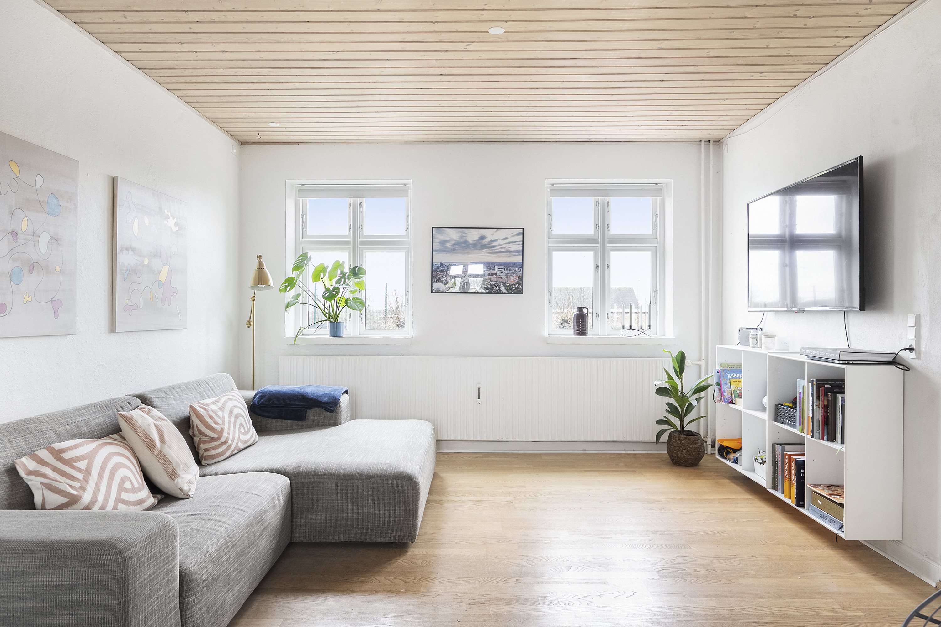 Fremhævet stue billede i fuldskærmstilstand. Billede af Fælledvej 62, 8700 Horsens