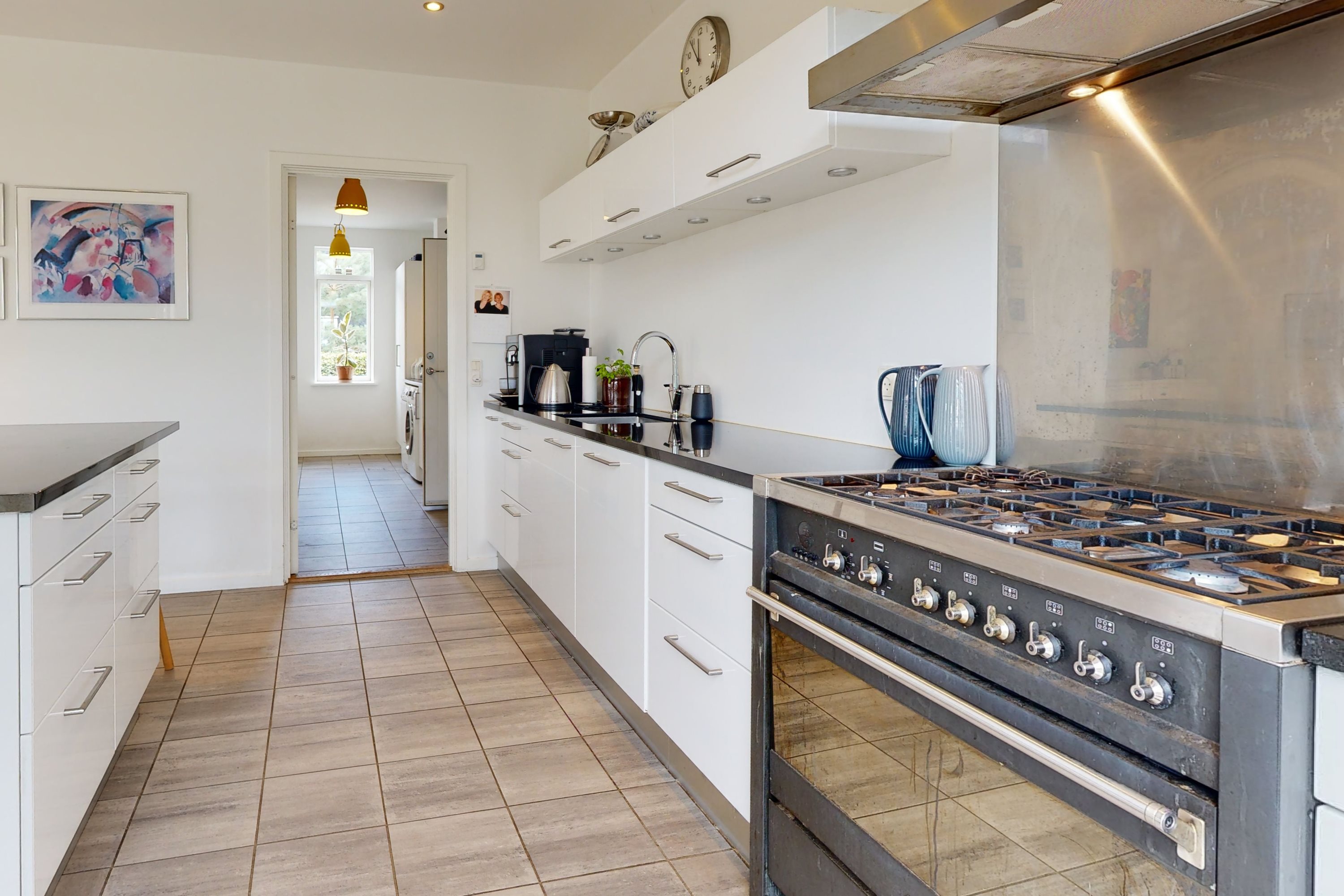 Fremhævet alrum billede i fuldskærmstilstand. Billede af Videbechs Alle 23, Hald Ege, 8800 Viborg