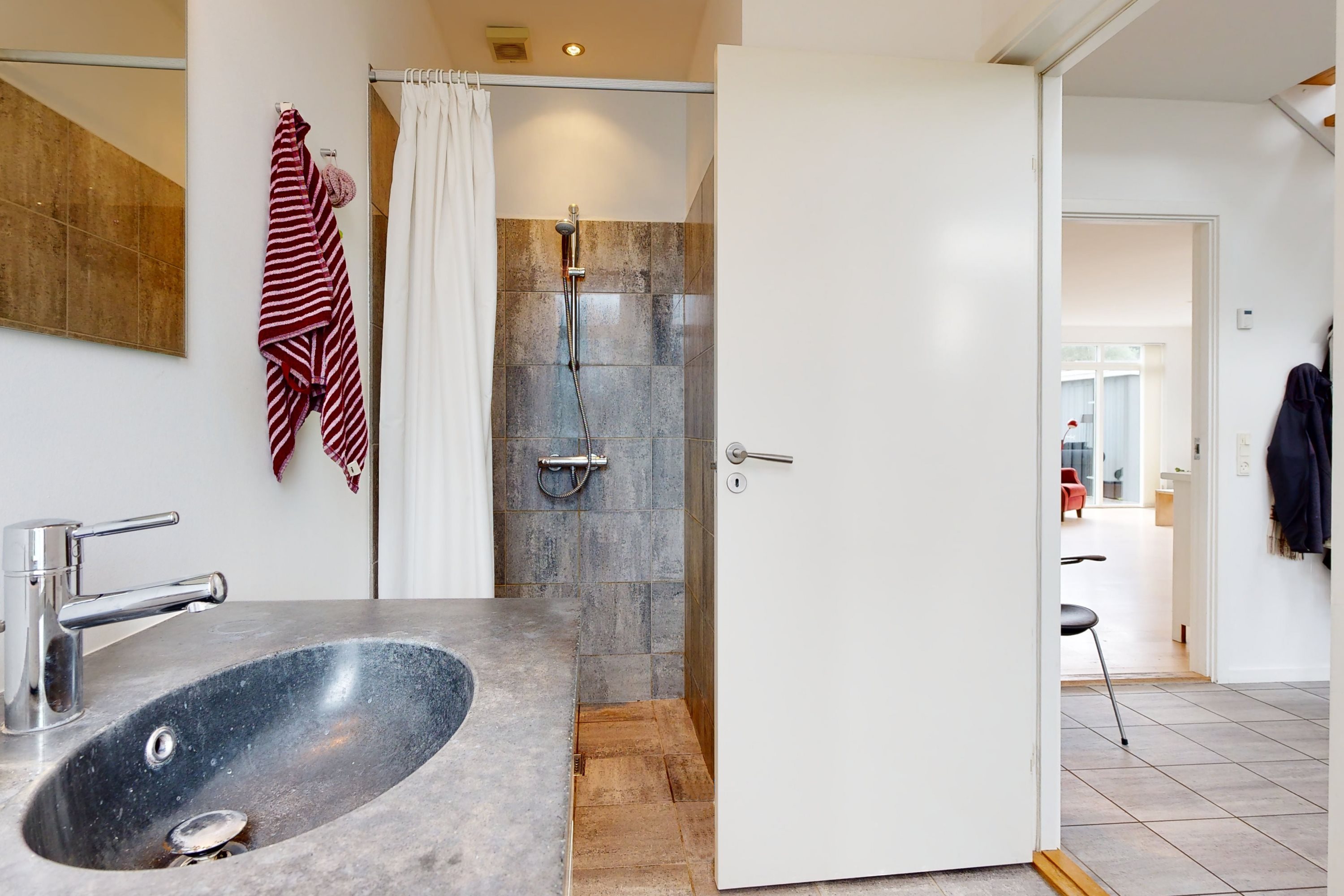 Fremhævet andet billede i fuldskærmstilstand. Billede af Videbechs Alle 23, Hald Ege, 8800 Viborg