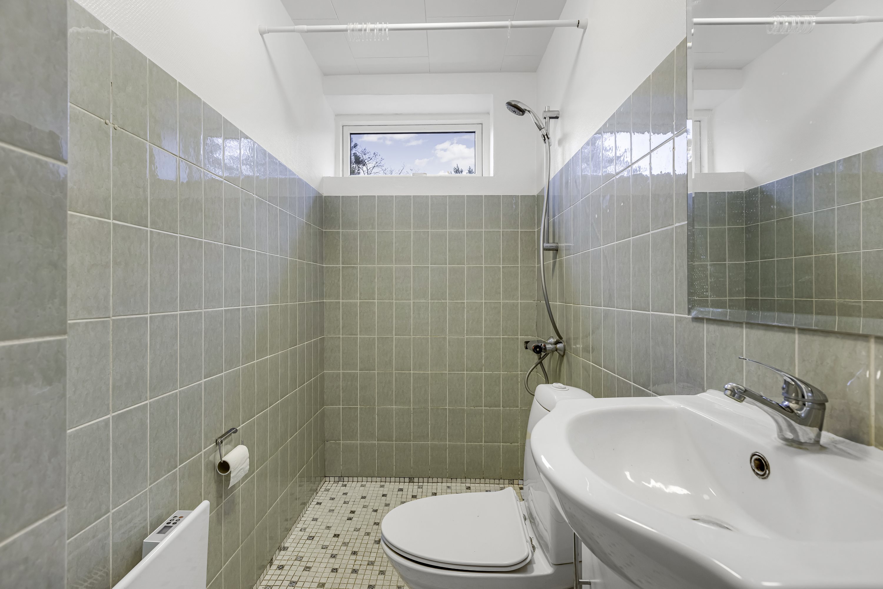 Fremhævet badeværelse billede i fuldskærmstilstand. Billede af Banevej 60, 4220 Korsør