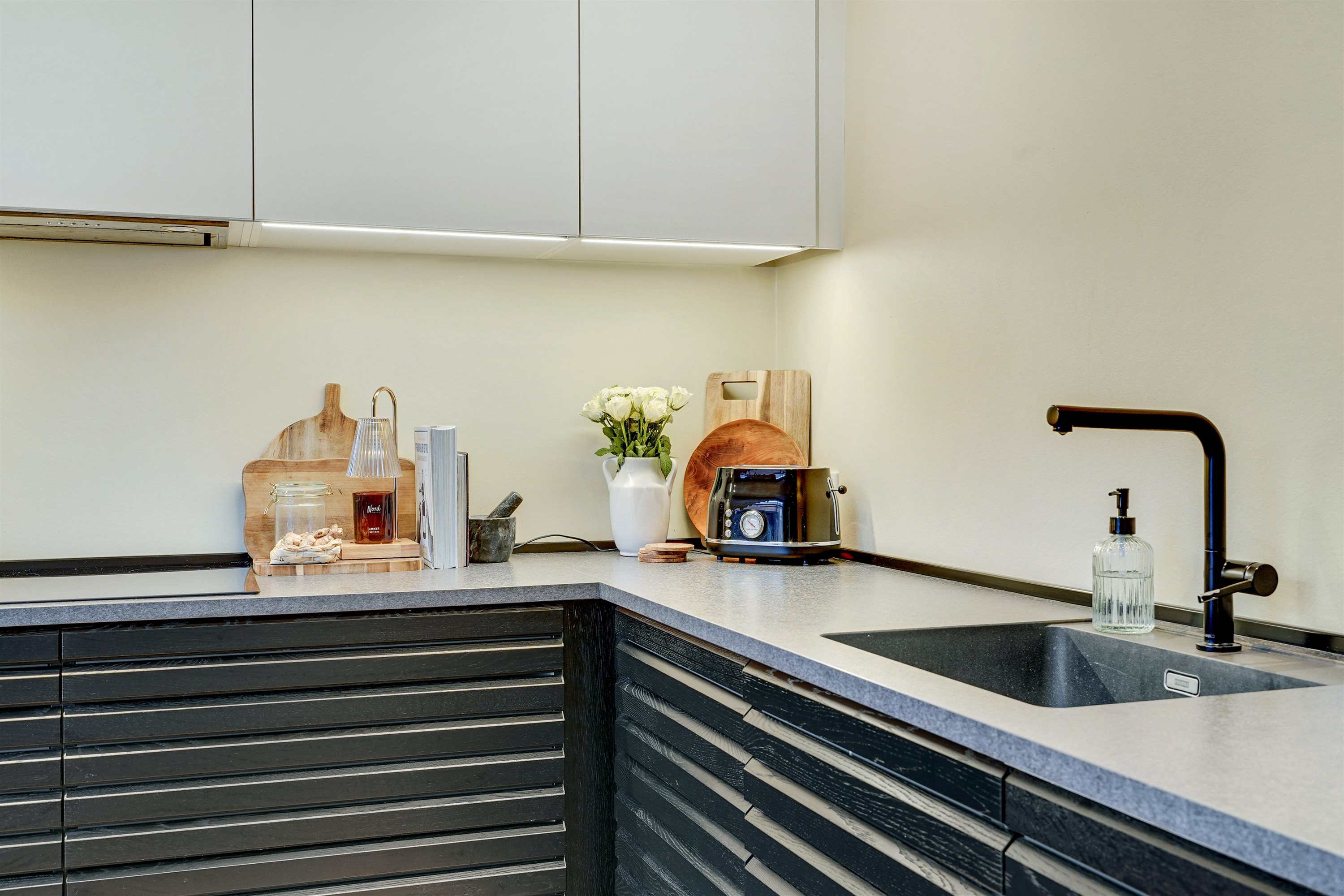 Fremhævet køkken billede i fuldskærmstilstand. Billede af Østergade 61, st.., 6700 Esbjerg