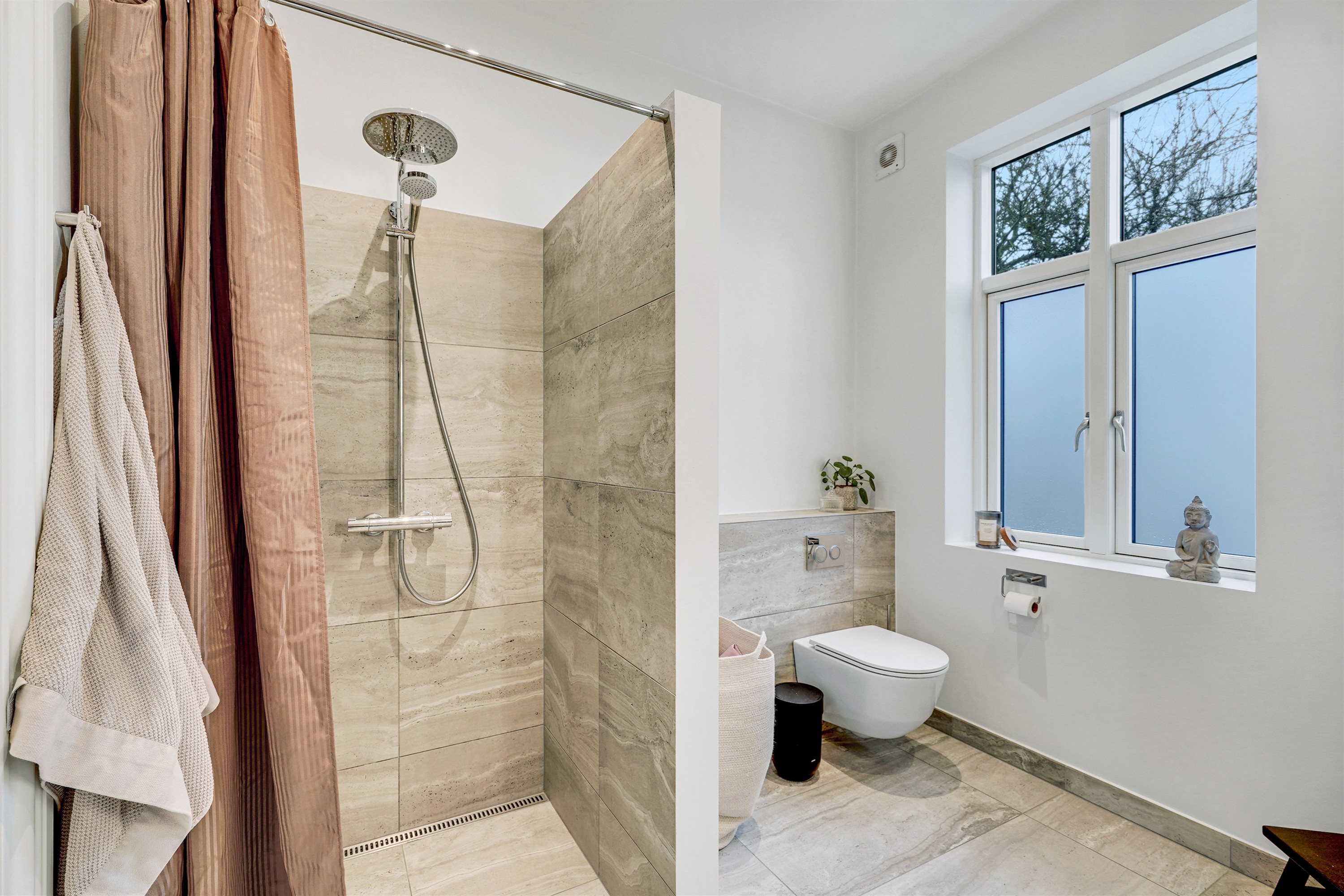 Fremhævet badeværelse billede i fuldskærmstilstand. Billede af Østergade 61, st.., 6700 Esbjerg