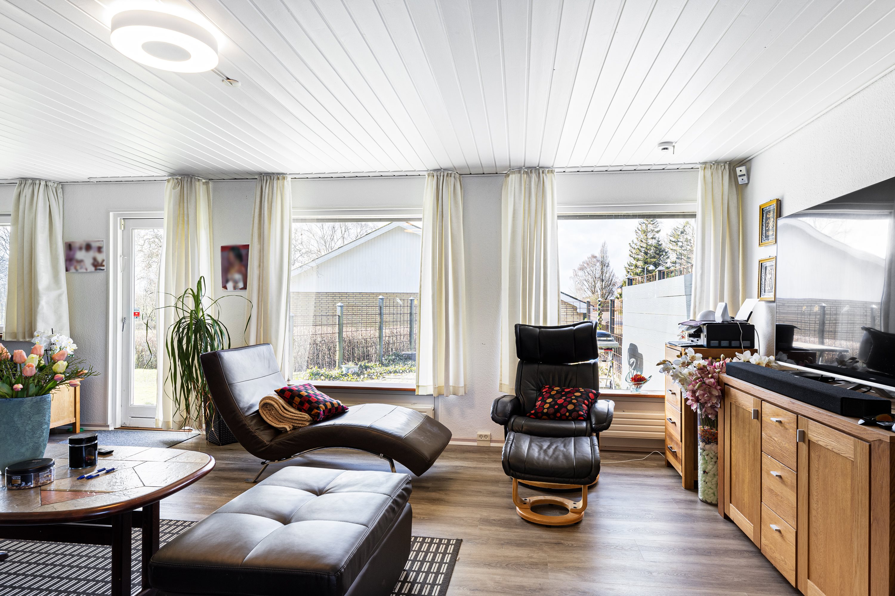 Fremhævet stue billede i fuldskærmstilstand. Billede af Solvænget 3, Bovrup, 6200 Aabenraa