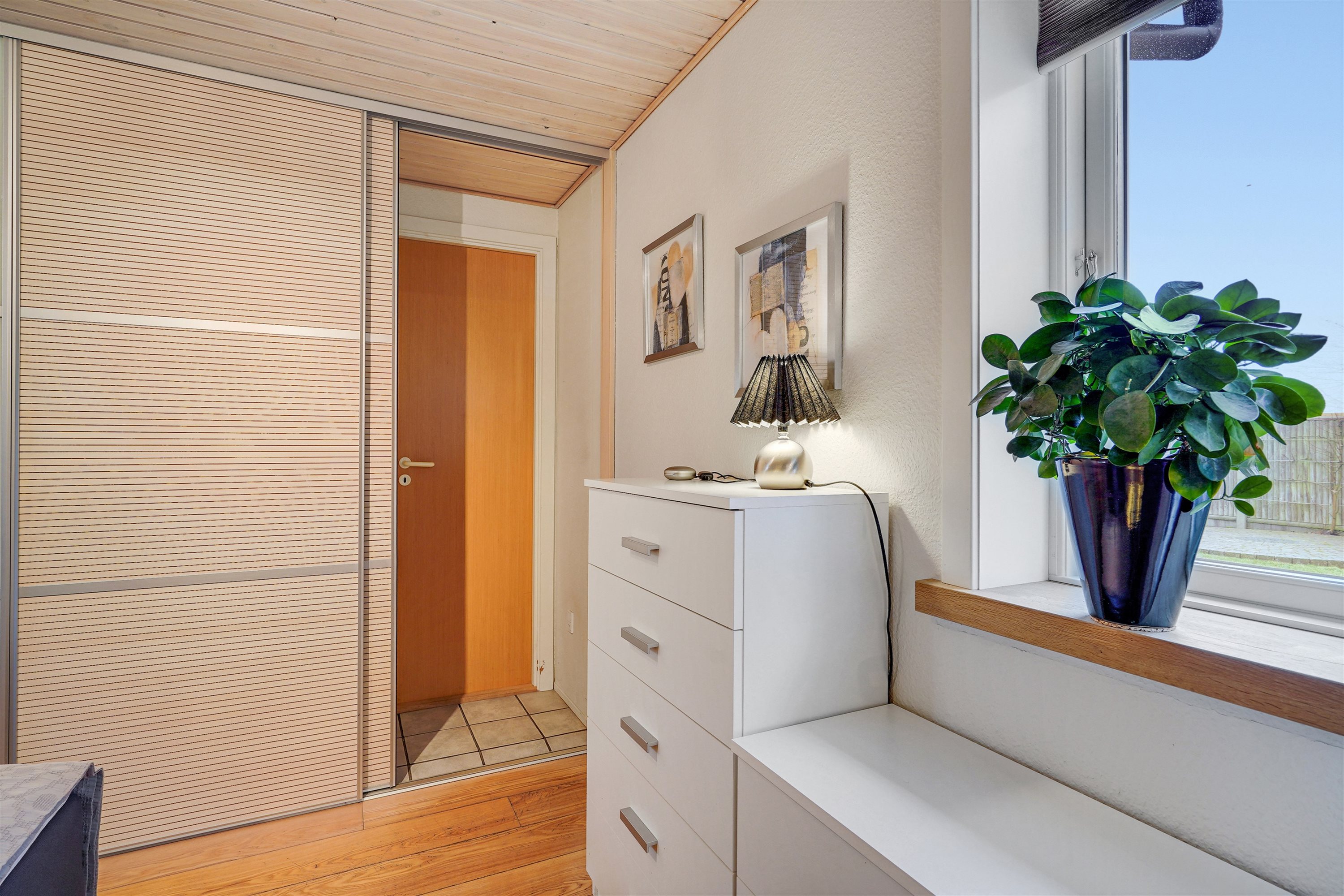 Fremhævet soveværelse billede i fuldskærmstilstand. Billede af Tjæreborg Stationsvej 17, 6731 Tjæreborg