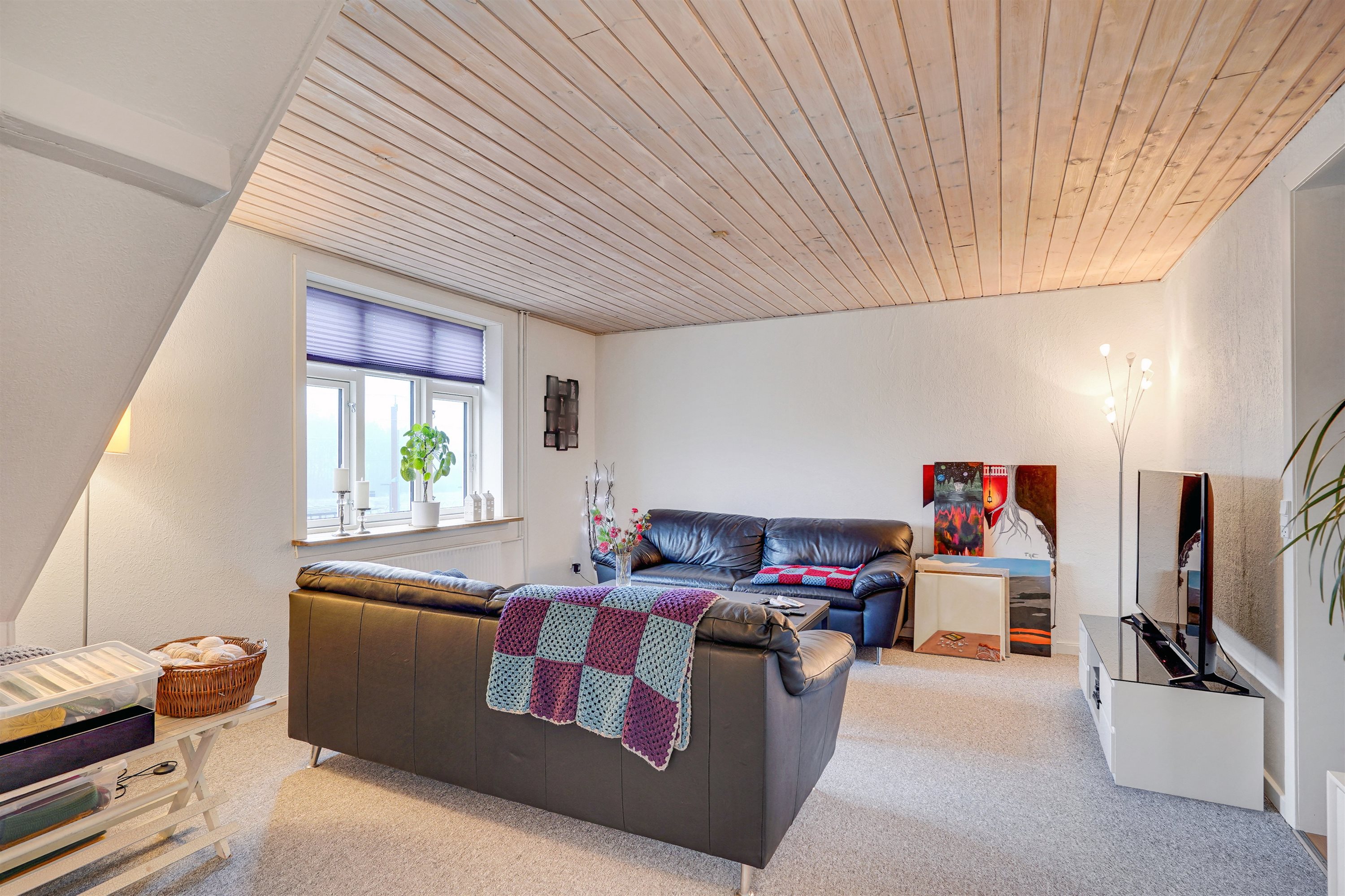 Fremhævet stue billede i fuldskærmstilstand. Billede af Tjæreborg Stationsvej 17, 6731 Tjæreborg