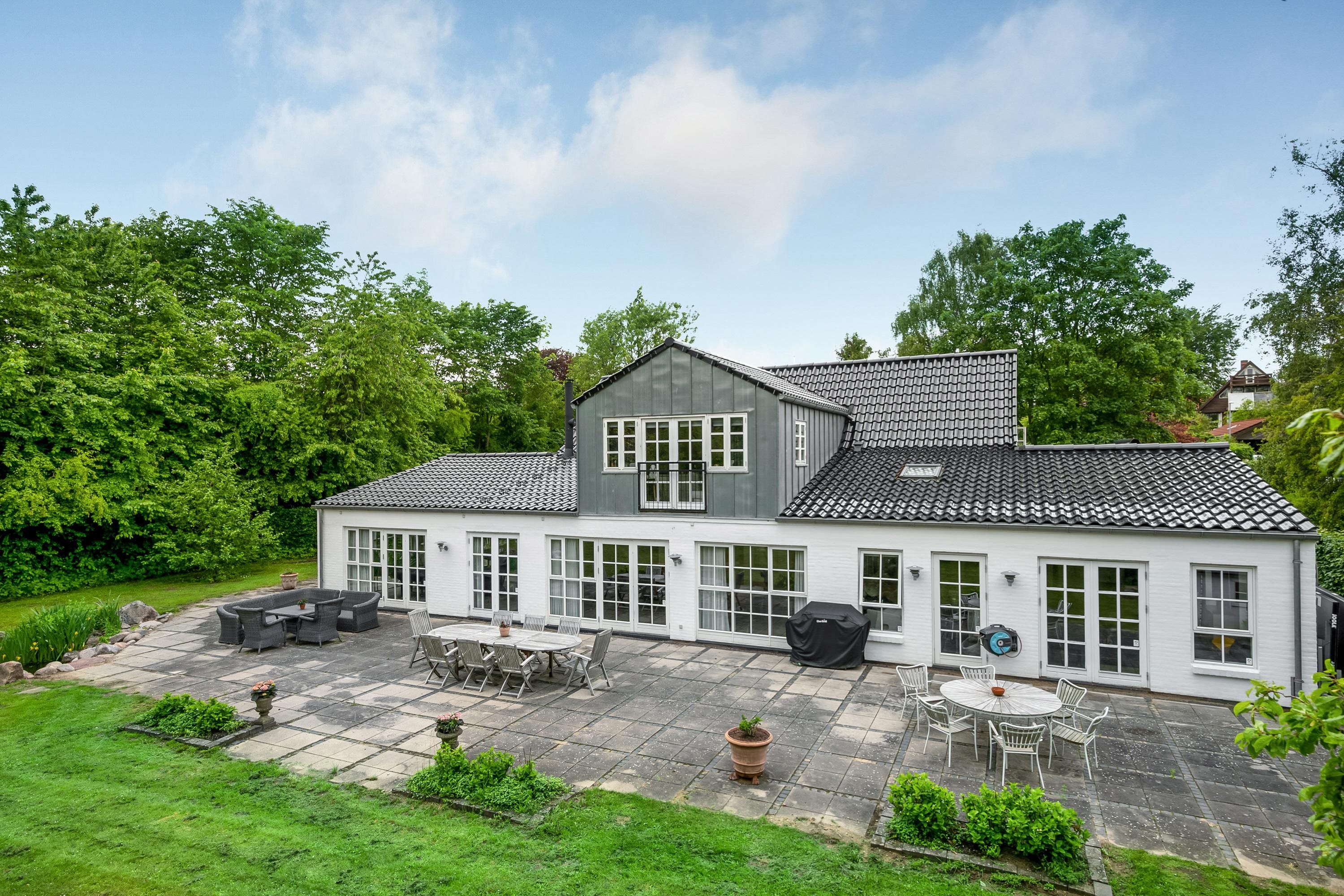 Fremhævet ejendommen billede i fuldskærmstilstand. Billede af Banetoften 10, 8530 Hjortshøj