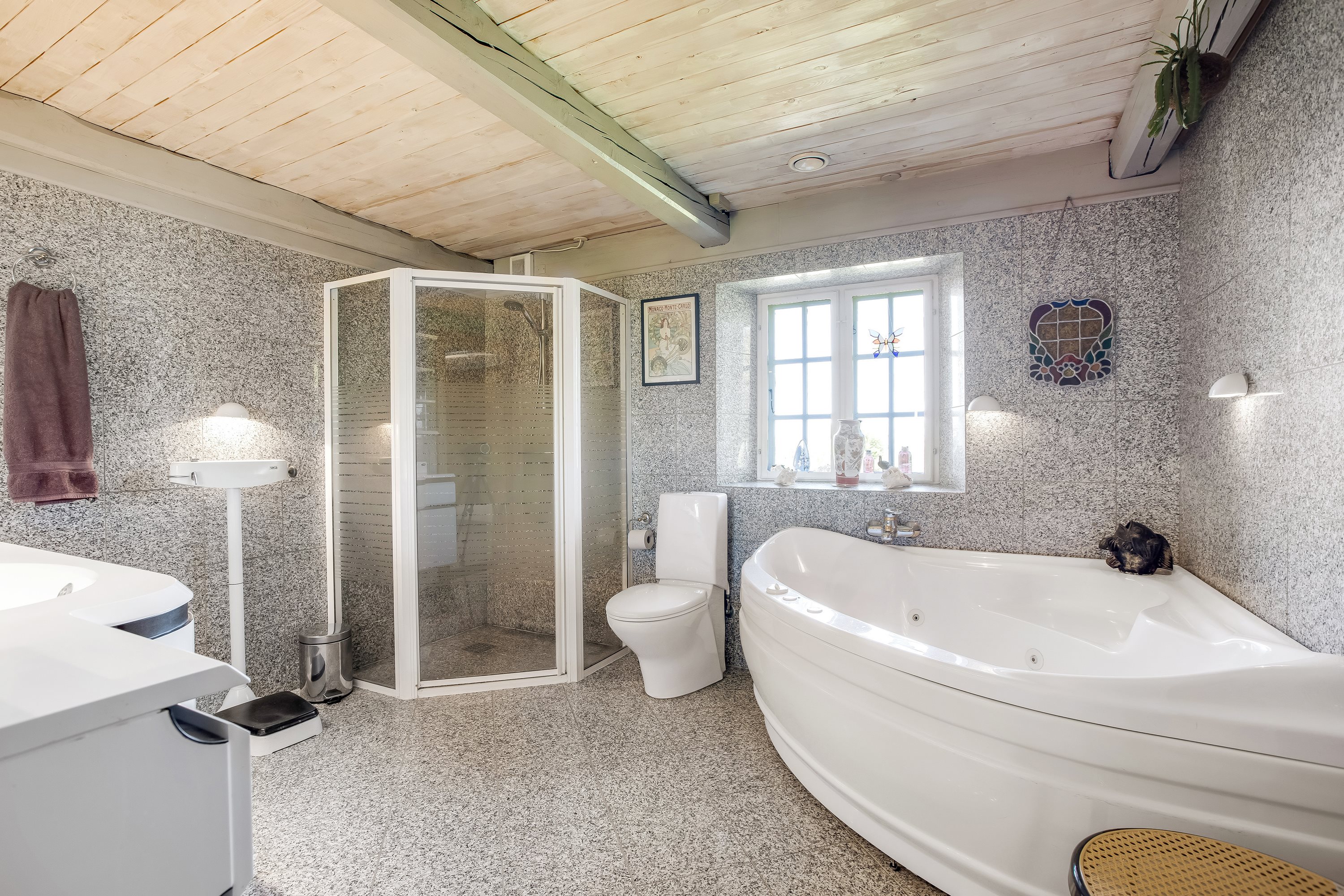 Fremhævet badeværelse billede i fuldskærmstilstand. Billede af Svalmstrupvej 7, Svalmstrup, 4174 Jystrup Midtsj