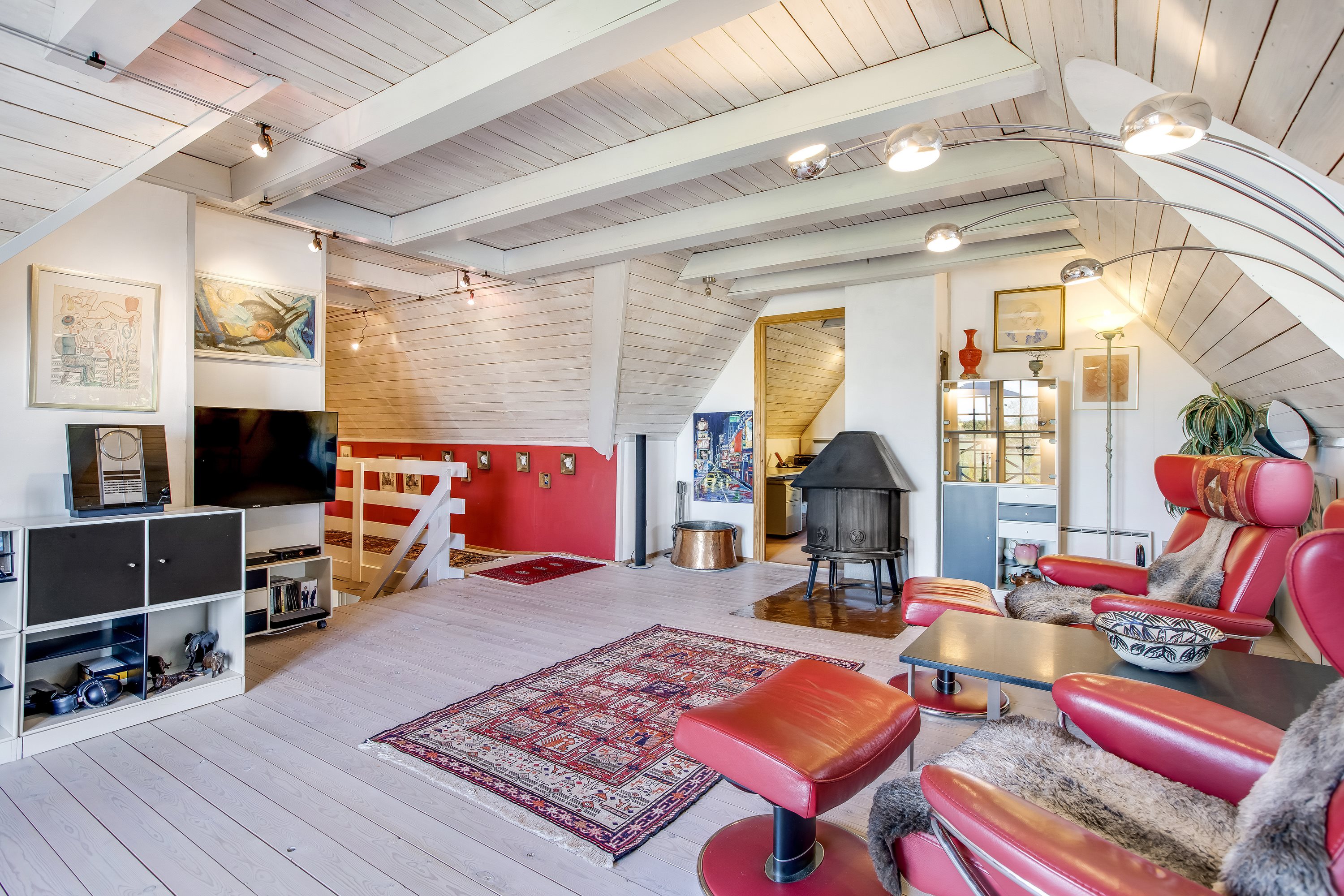 Fremhævet stue billede i fuldskærmstilstand. Billede af Svalmstrupvej 7, Svalmstrup, 4174 Jystrup Midtsj