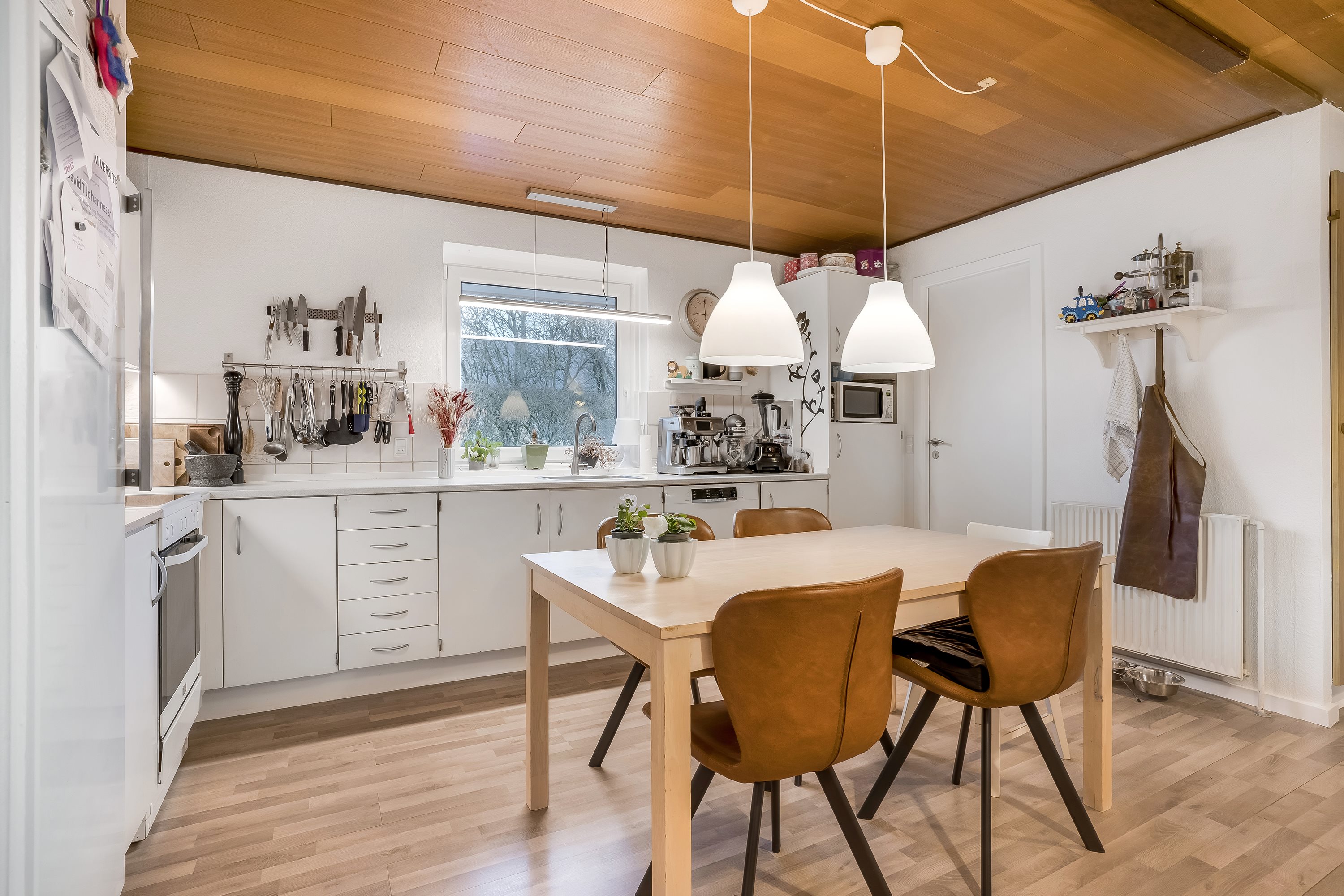 Fremhævet køkken billede i fuldskærmstilstand. Billede af Havrevænget 28, 6990 Ulfborg