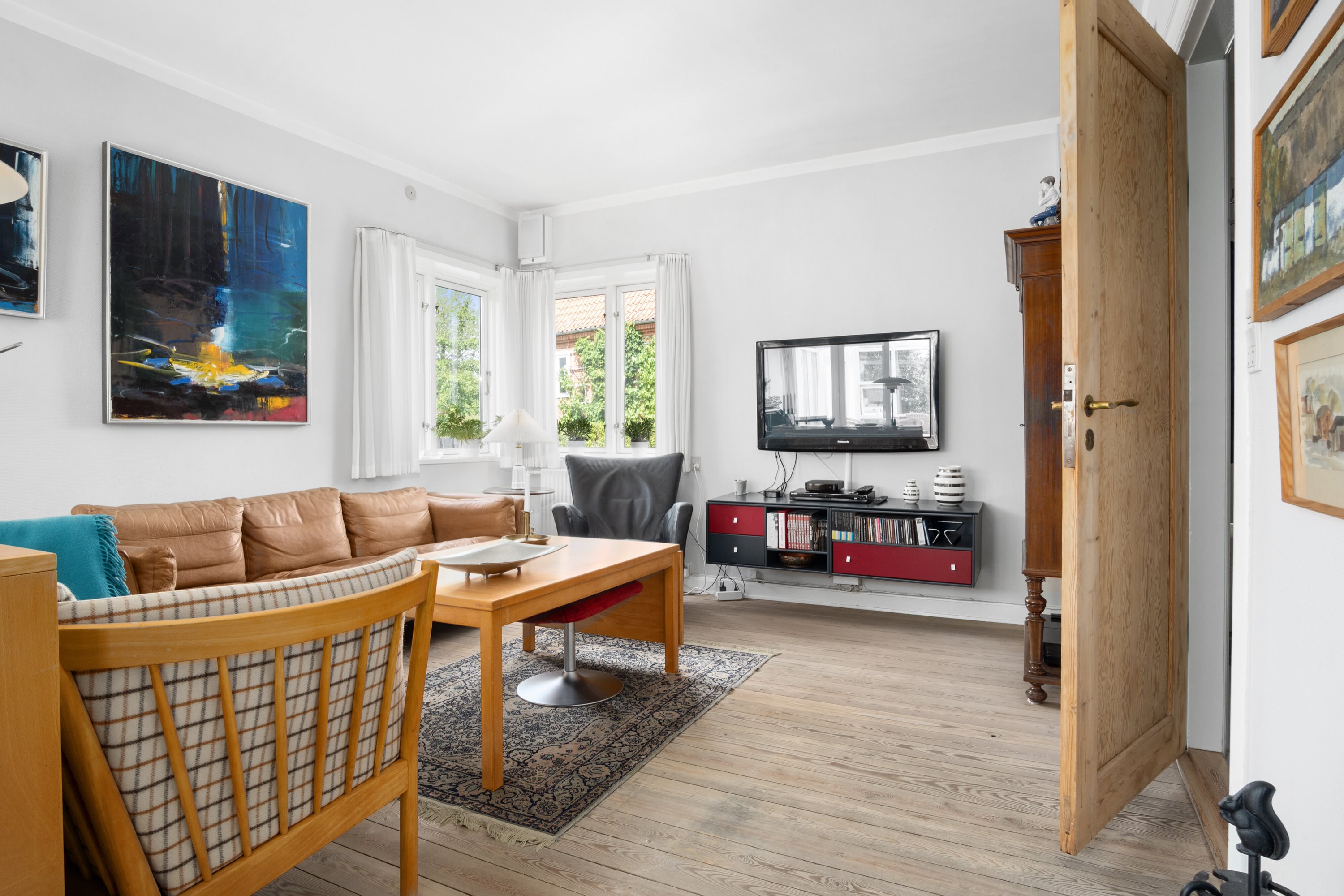 Fremhævet stue billede i fuldskærmstilstand. Billede af Kærvænget 2, 8800 Viborg